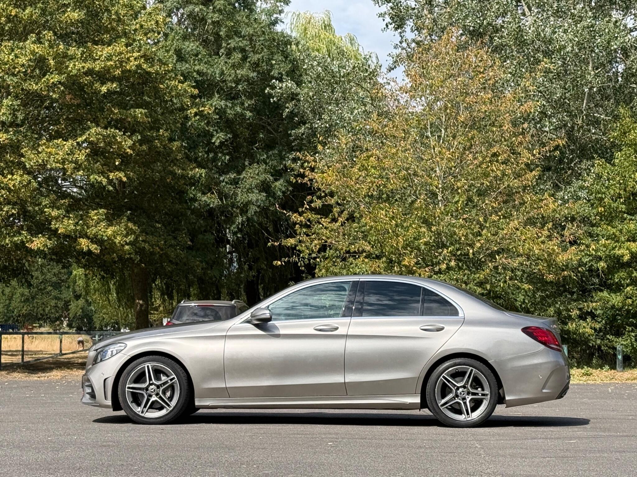 Mercedes-Benz C-Class view 11