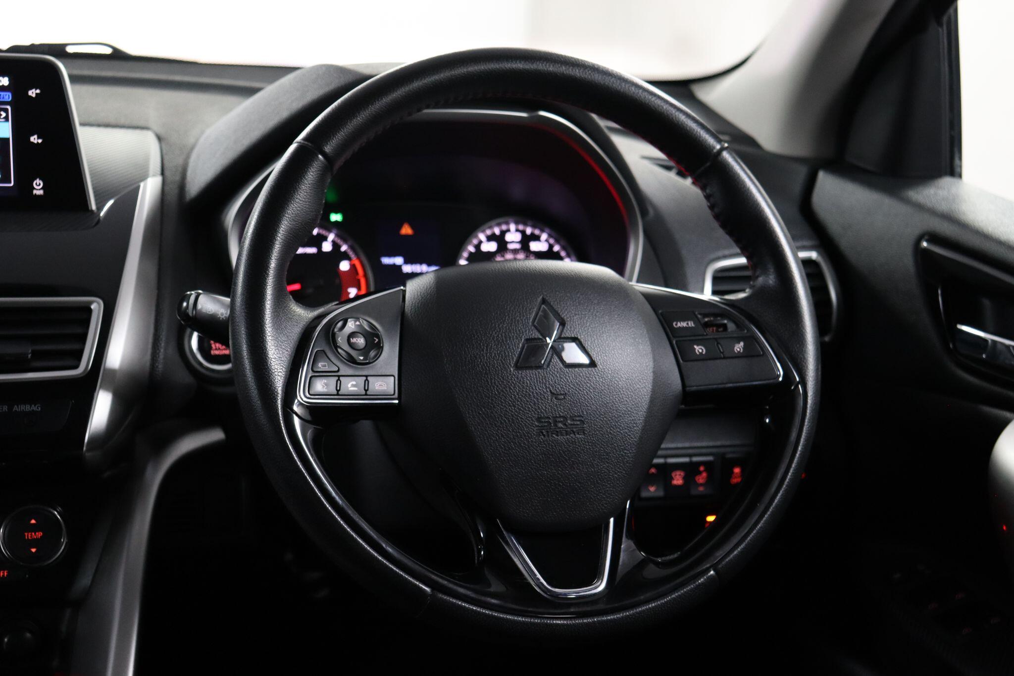 Mitsubishi Eclipse Cross view 44