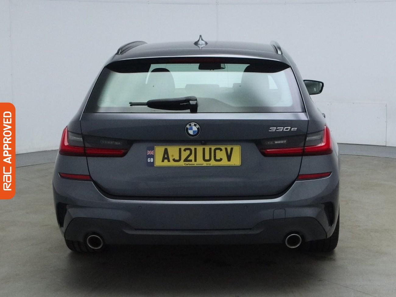BMW 3 Series view 9