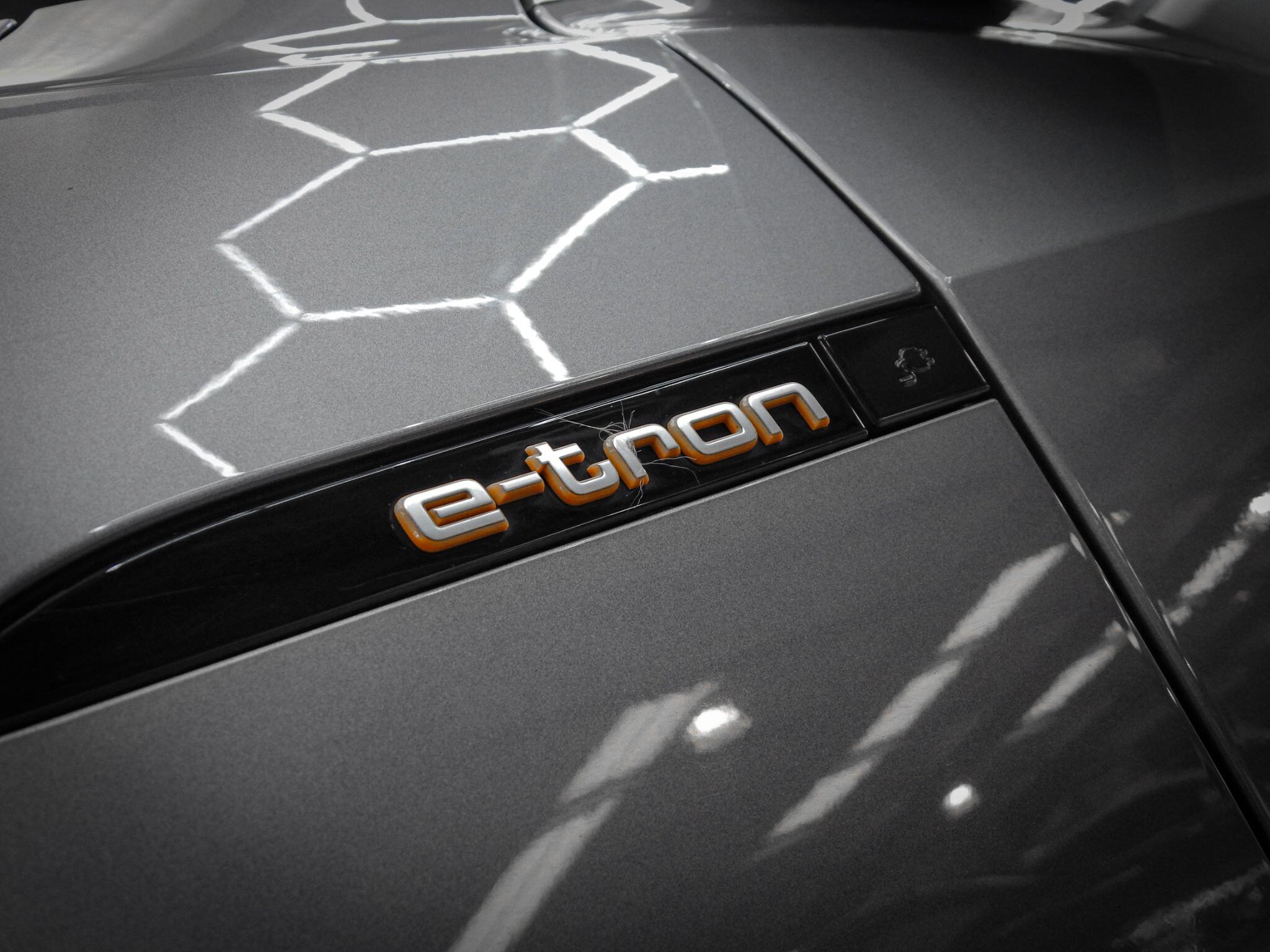 Audi E-Tron view 13