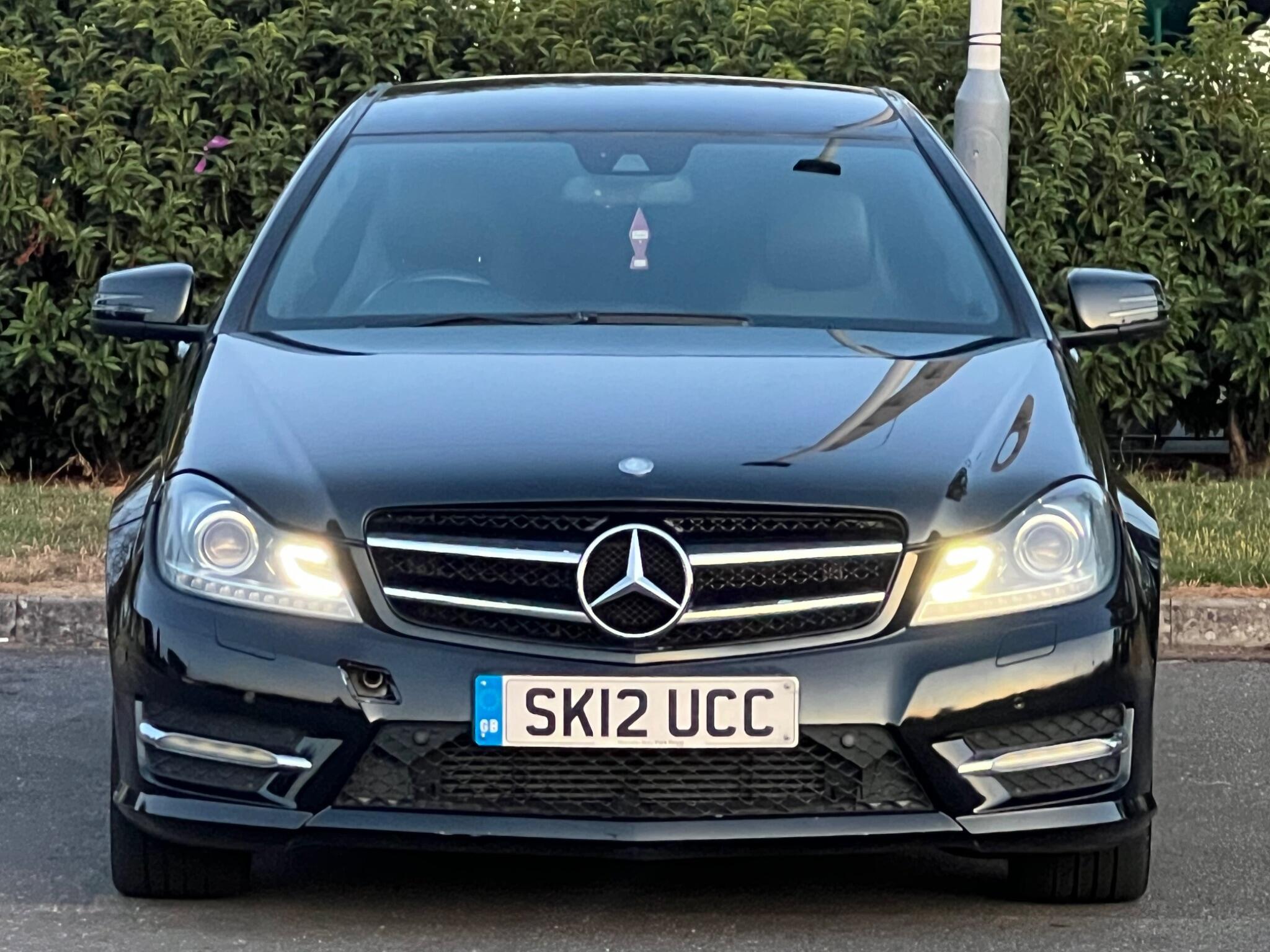 Mercedes-Benz C-Class view 3