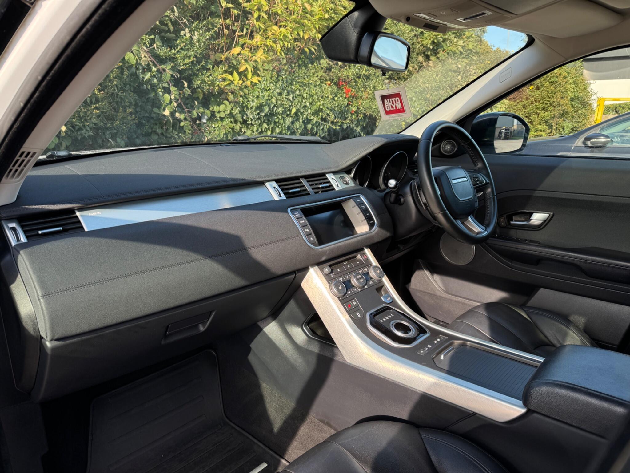 Land Rover Range Rover Evoque view 15