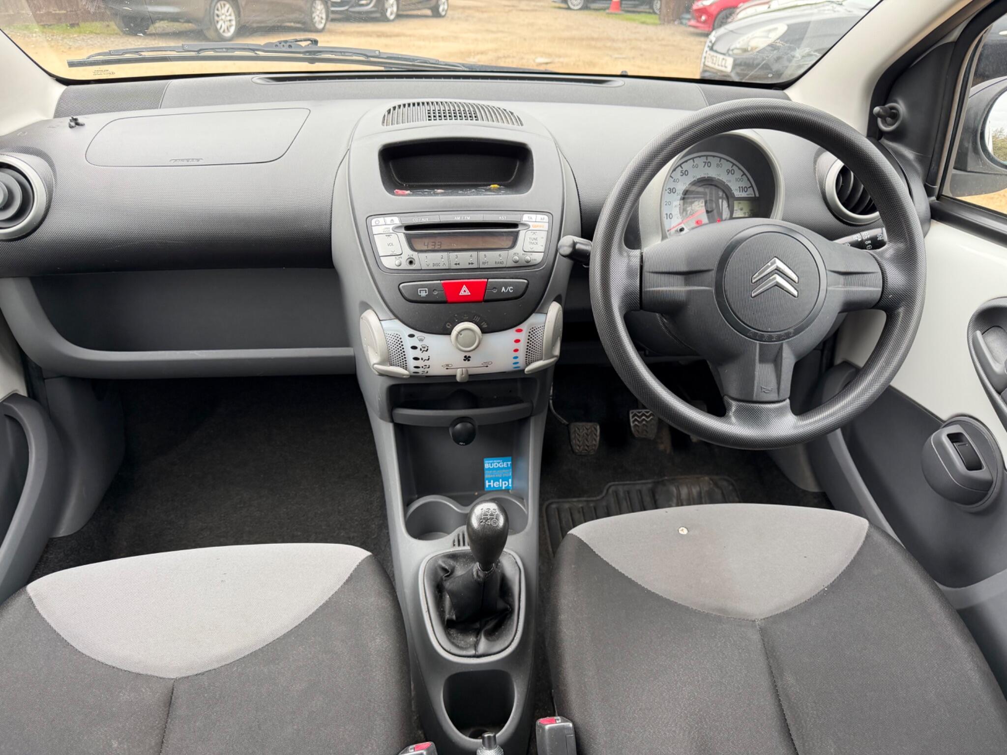 2011 Citroen C1 1.0i VTR Euro 5 5dr image 15