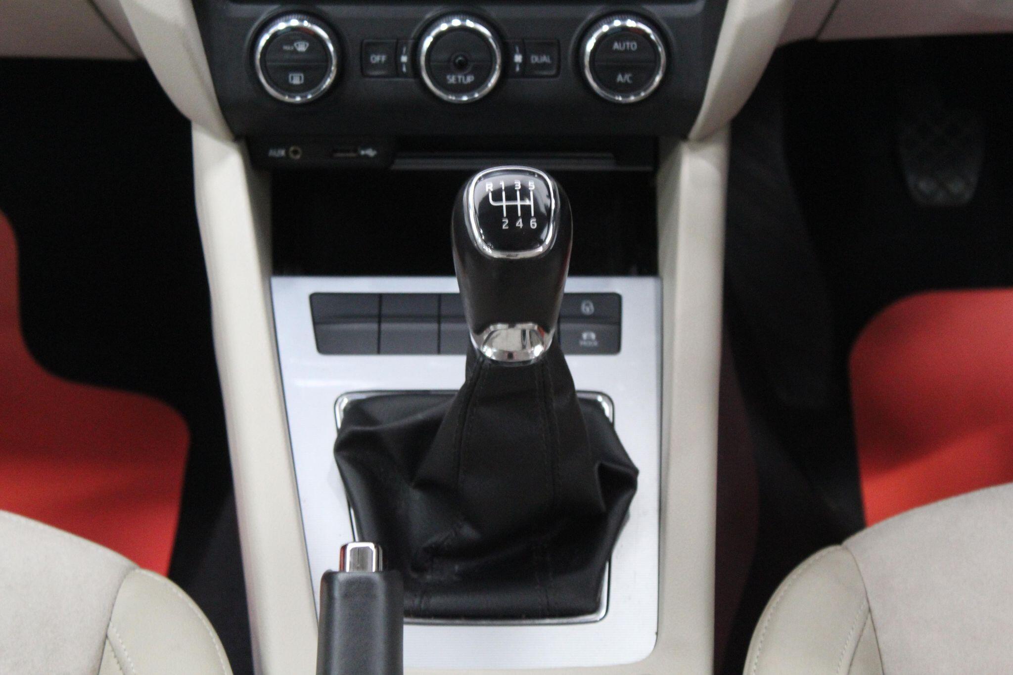 Skoda Octavia view 38