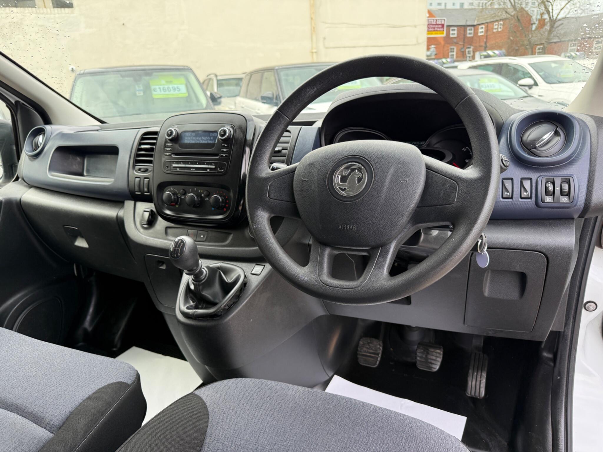 Vauxhall Vivaro - Image 43