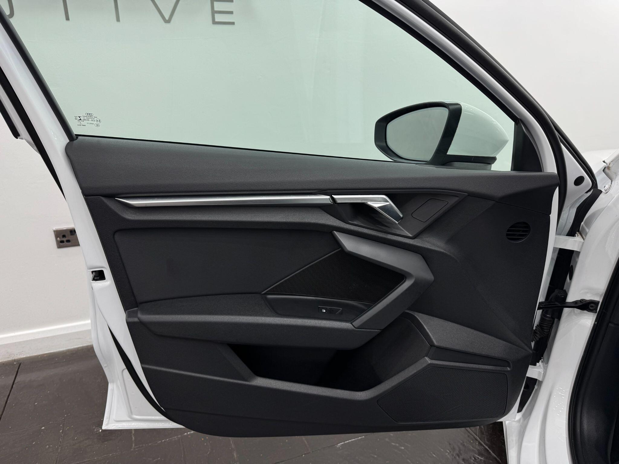Audi A3 view 49