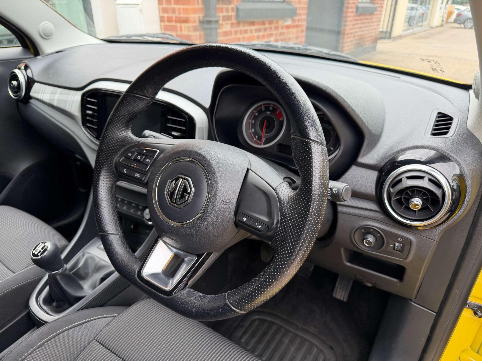 MG MG3 view 23