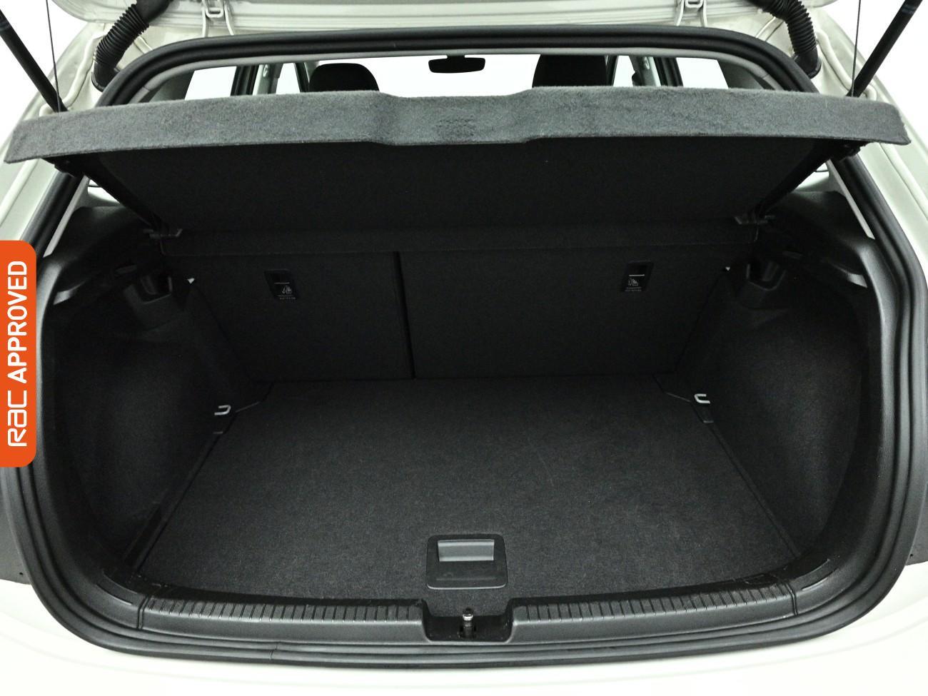 Volkswagen Polo view 24