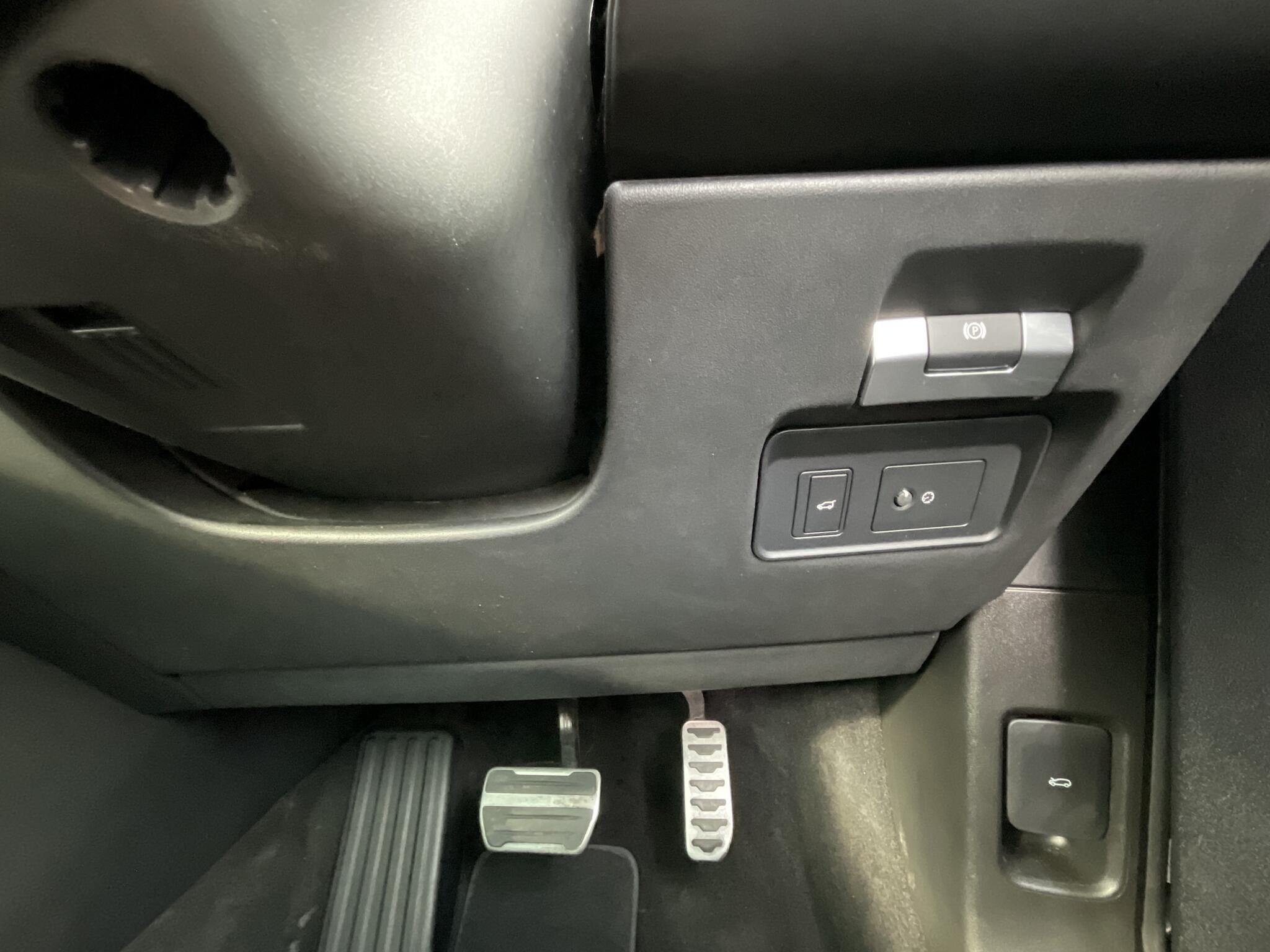 Land Rover Range Rover Evoque view 38