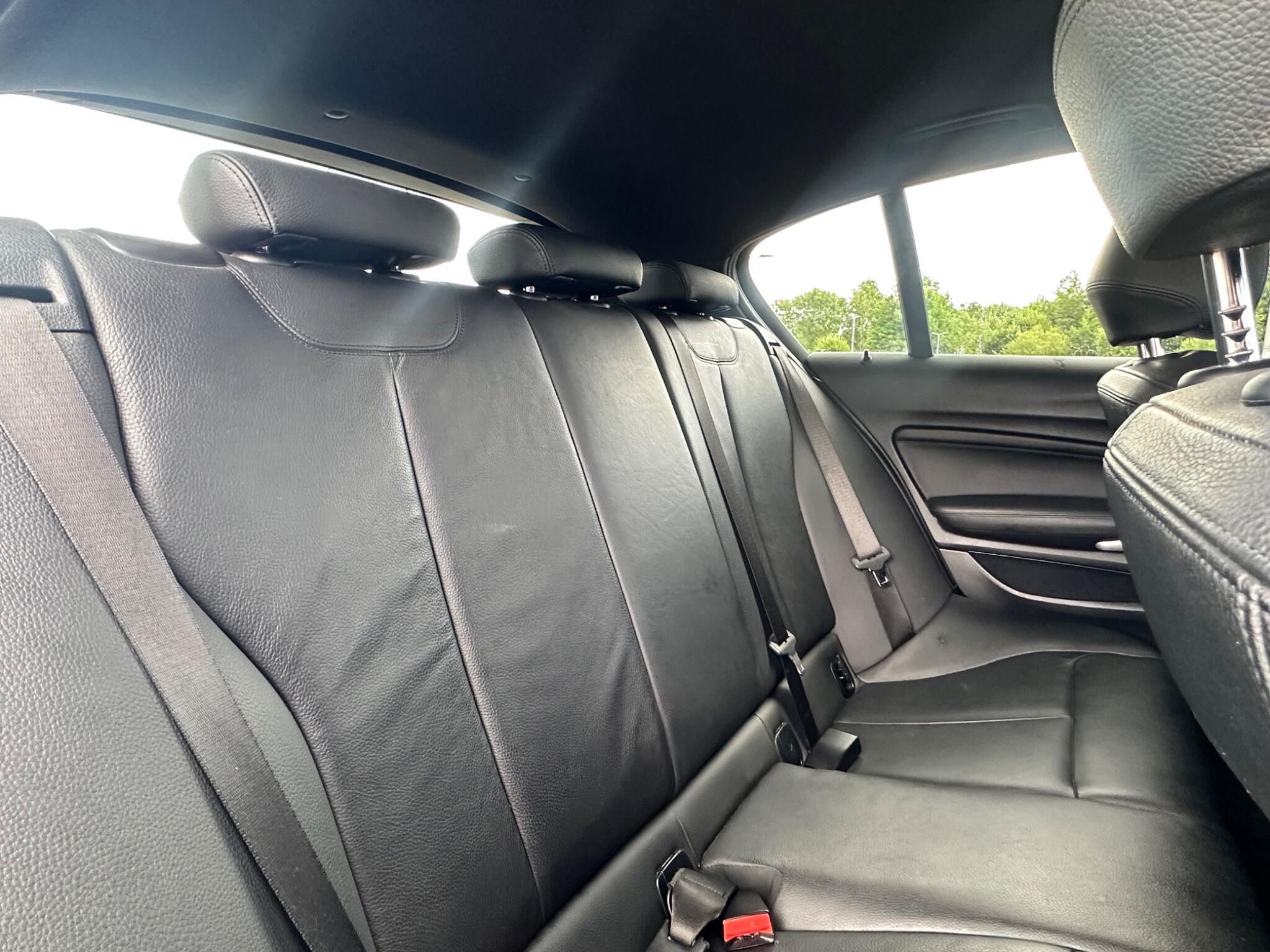 BMW 1 Series view 29