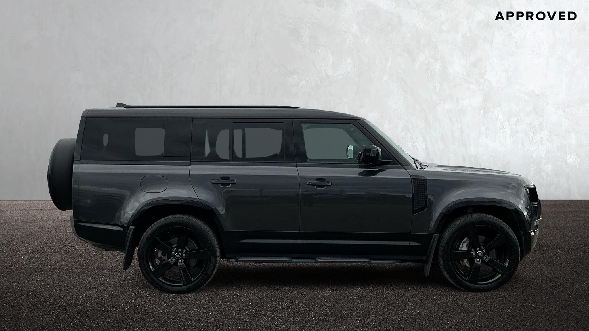 Land Rover Defender view 5