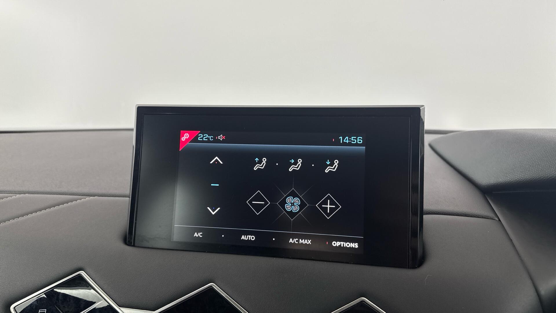 DS Automobiles DS 3 Crossback view 25