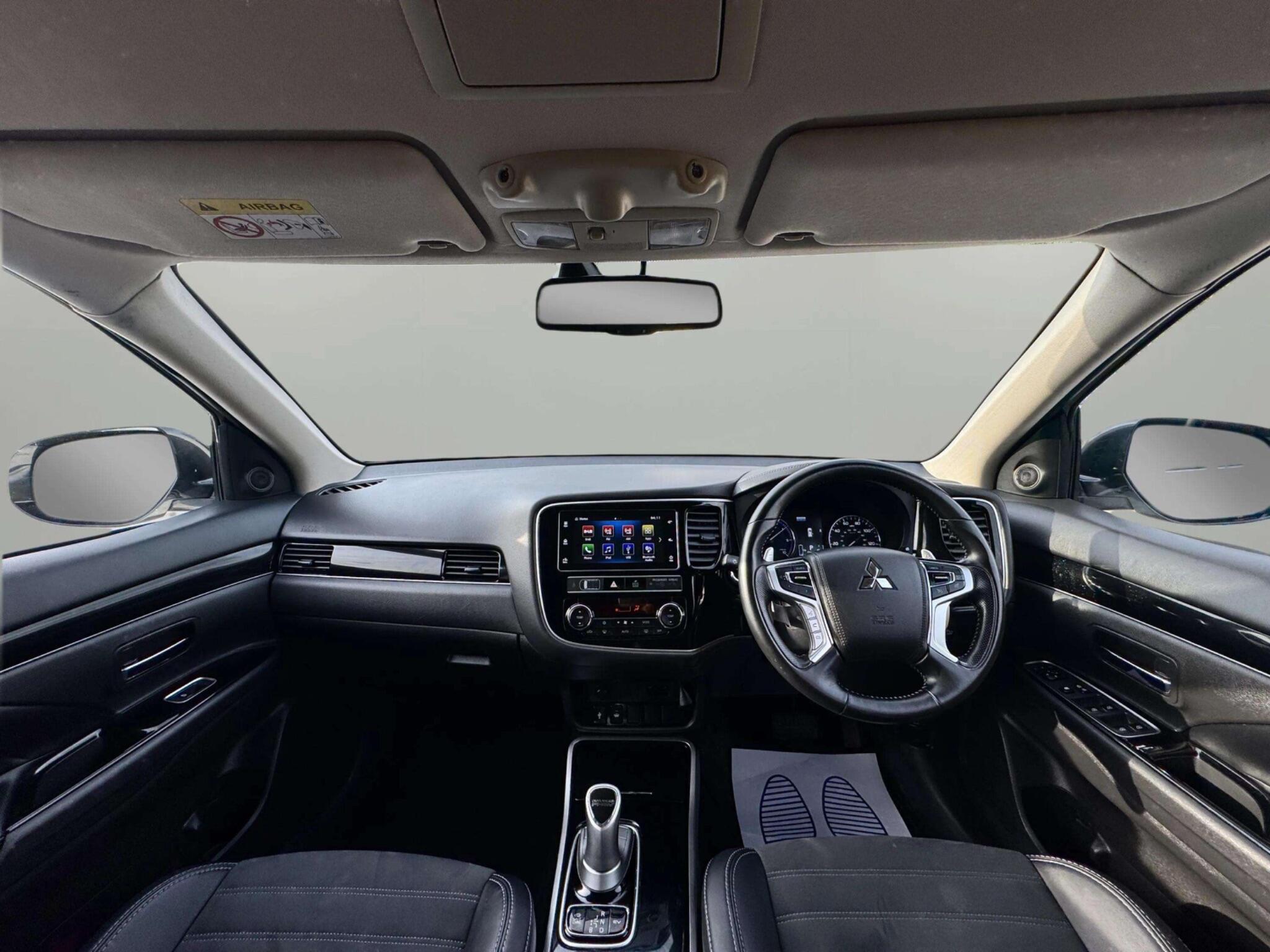 Mitsubishi Outlander view 61