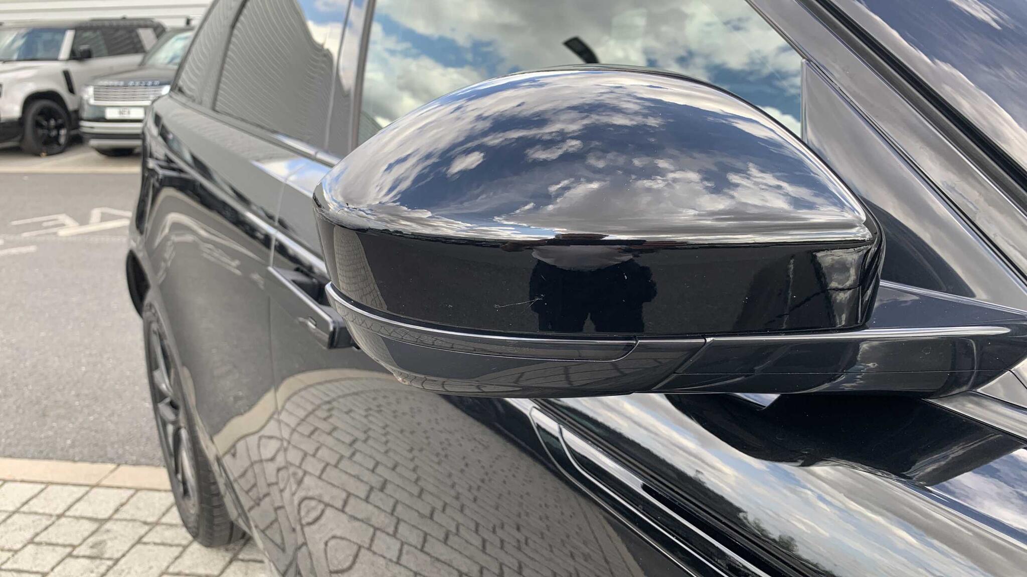 Land Rover Range Rover Velar view 26