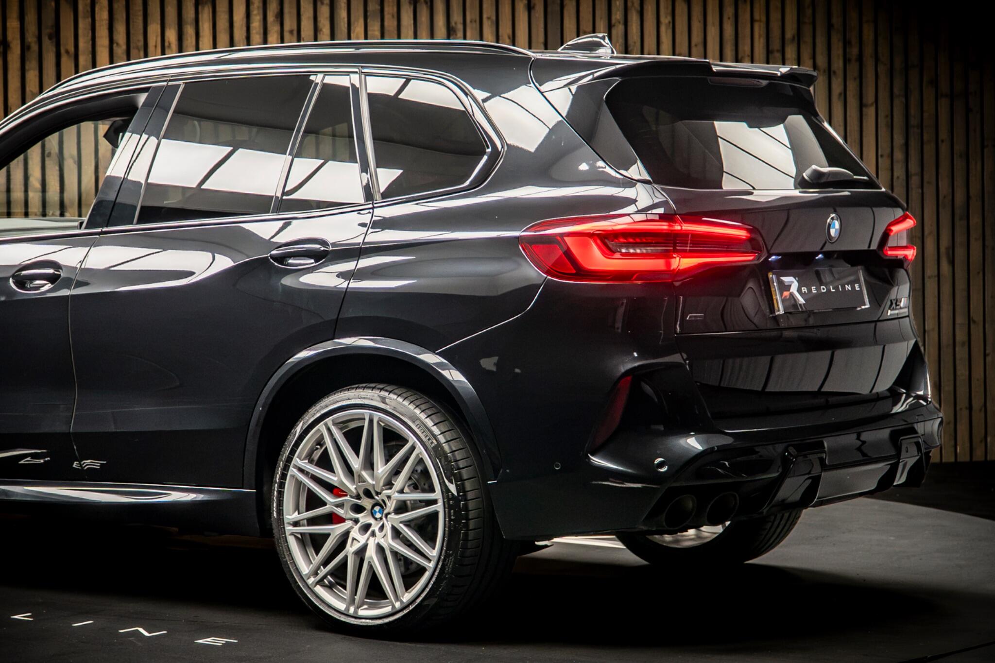 BMW X5 M view 17