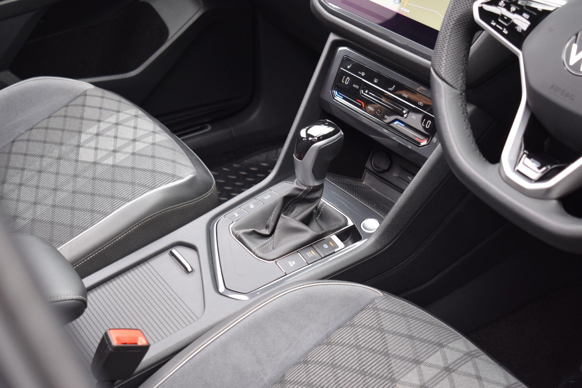 Volkswagen Tiguan Allspace view 8