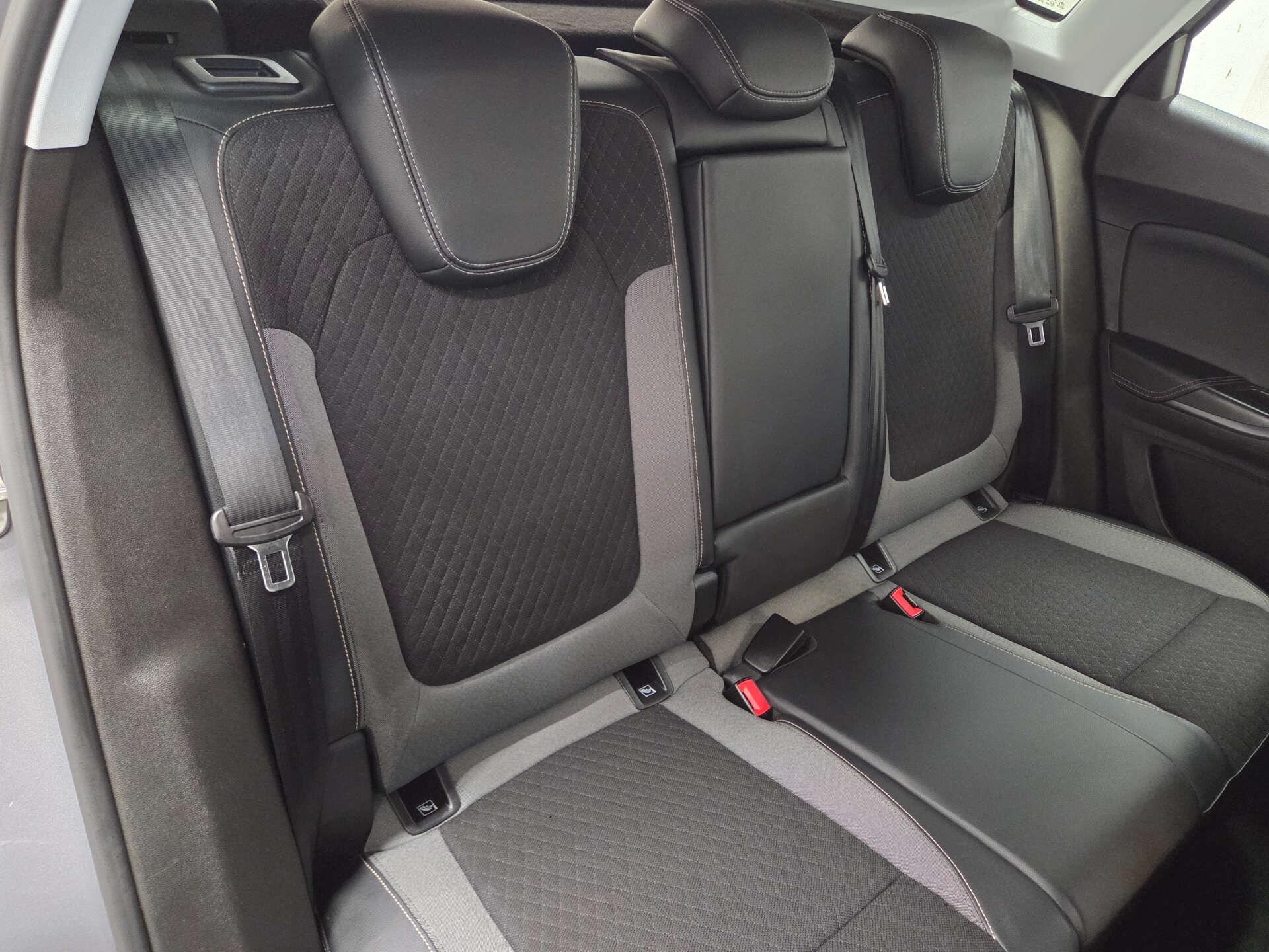 Vauxhall Grandland X view 22