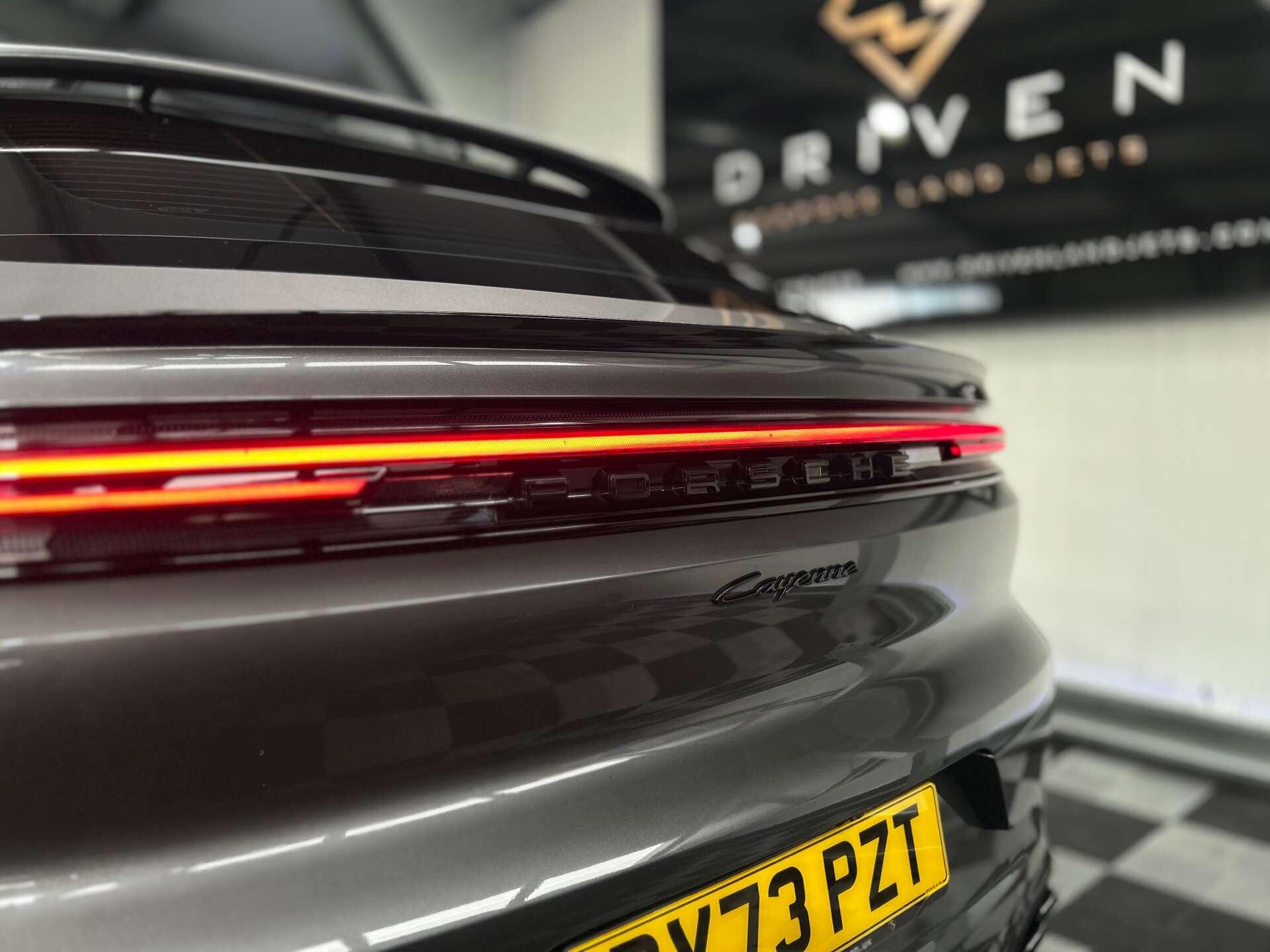 Porsche Cayenne view 15