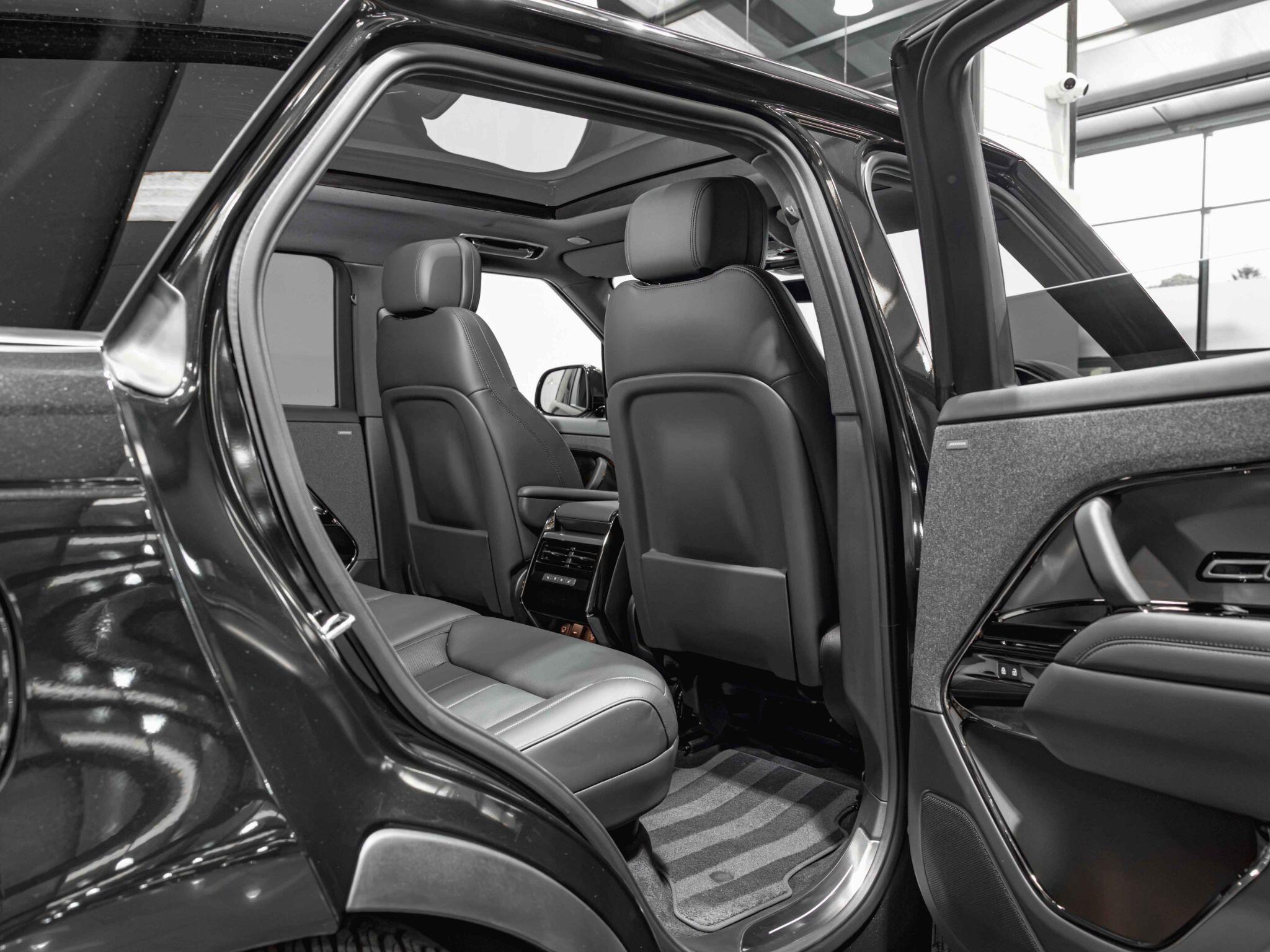 Land Rover Range Rover Sport view 25