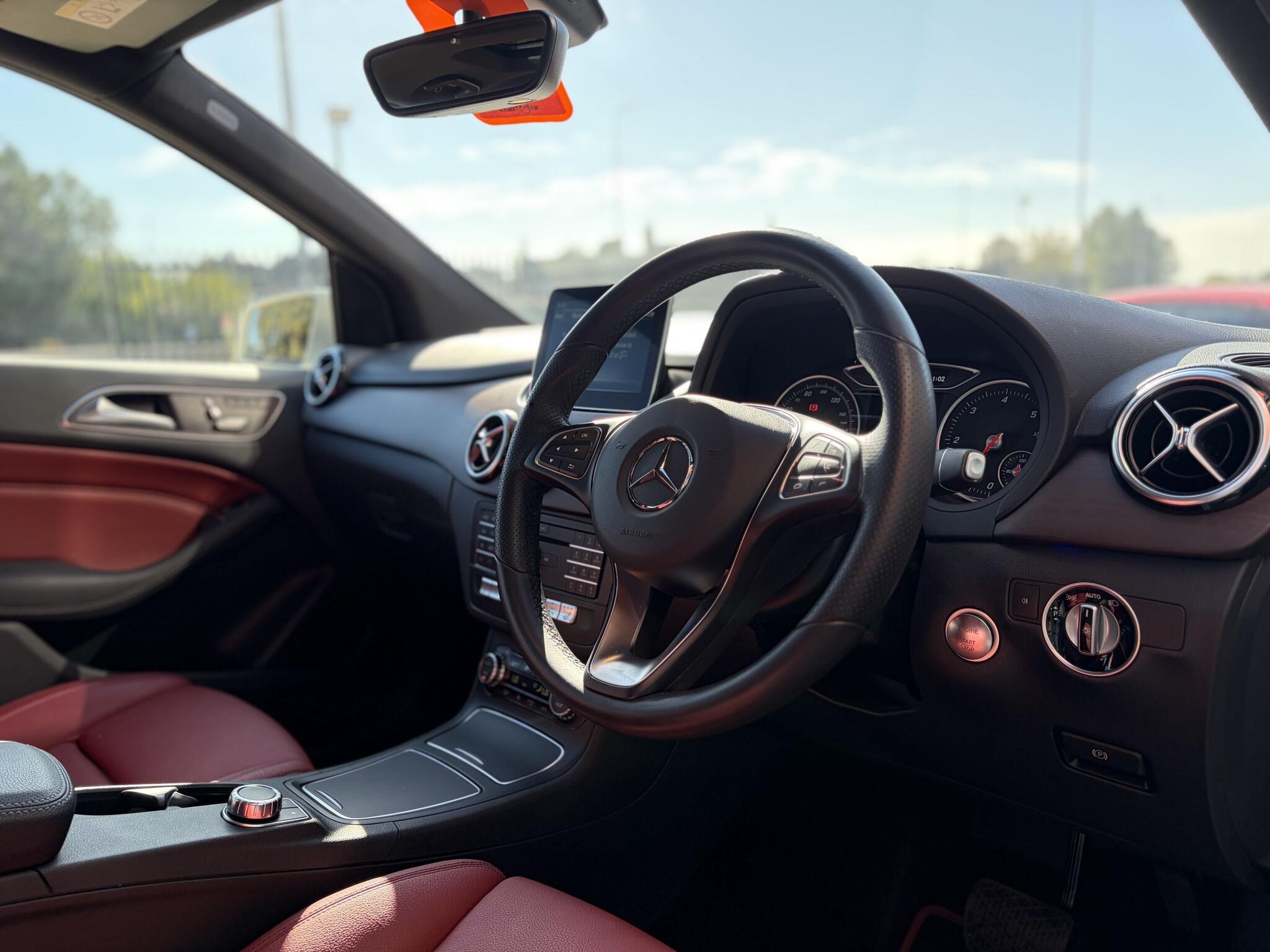 Mercedes-Benz B-Class view 16