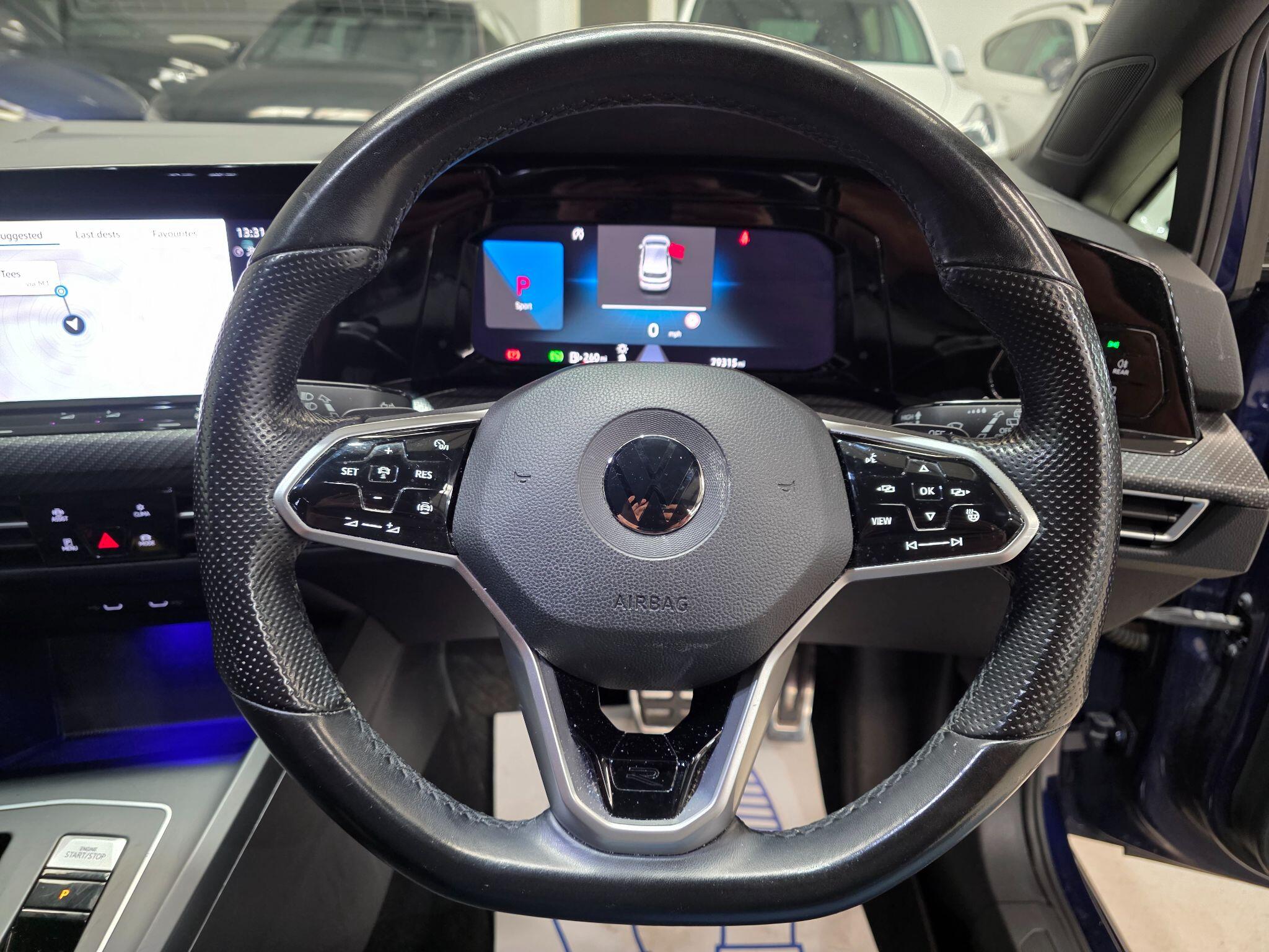 Volkswagen Golf view 14