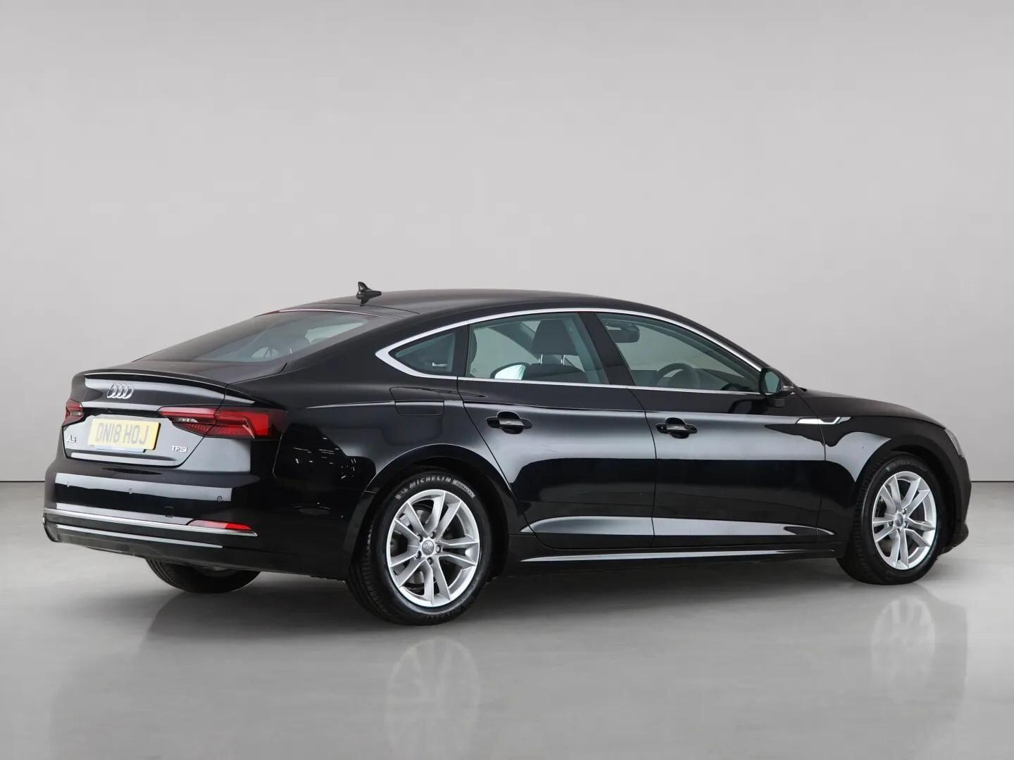 Audi A5 view 8