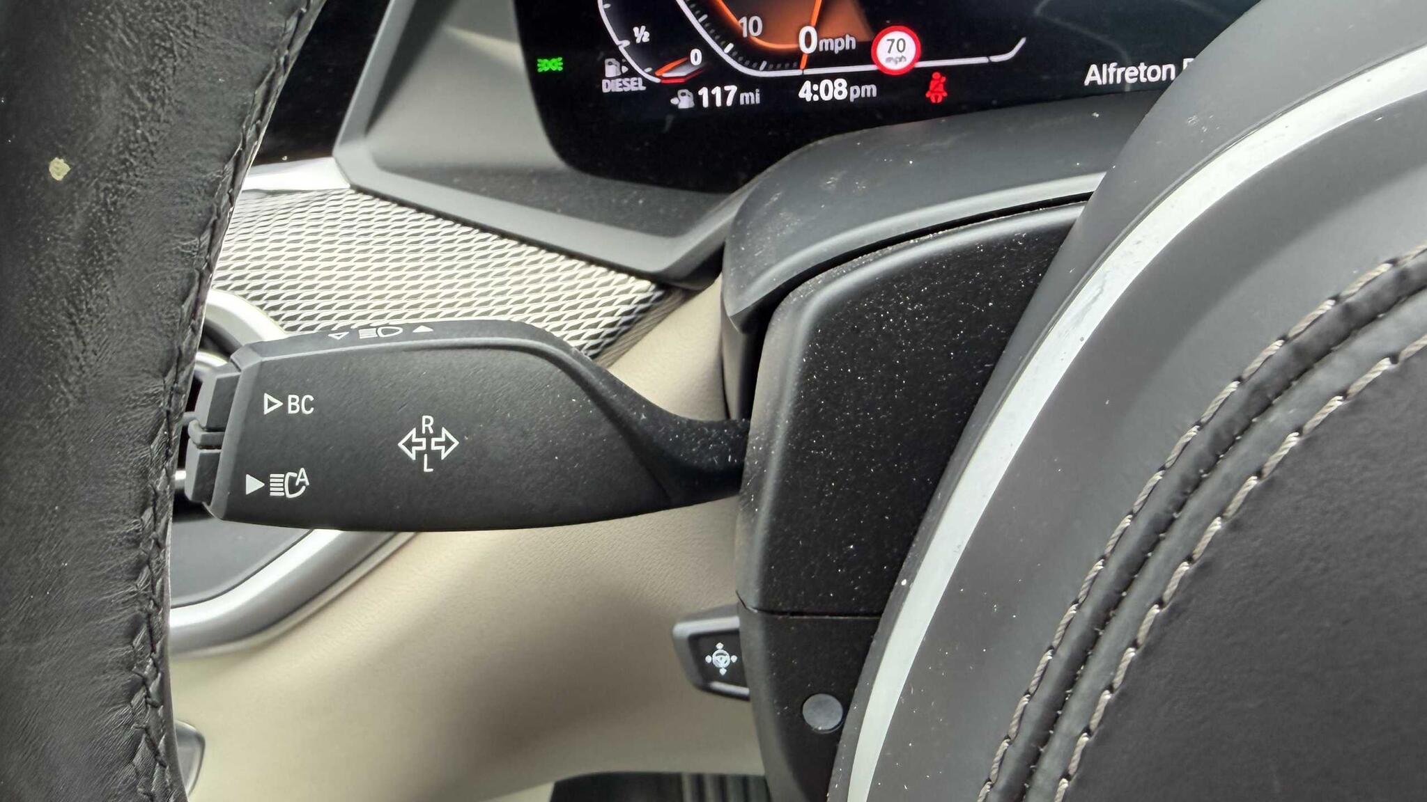 BMW X6 view 27