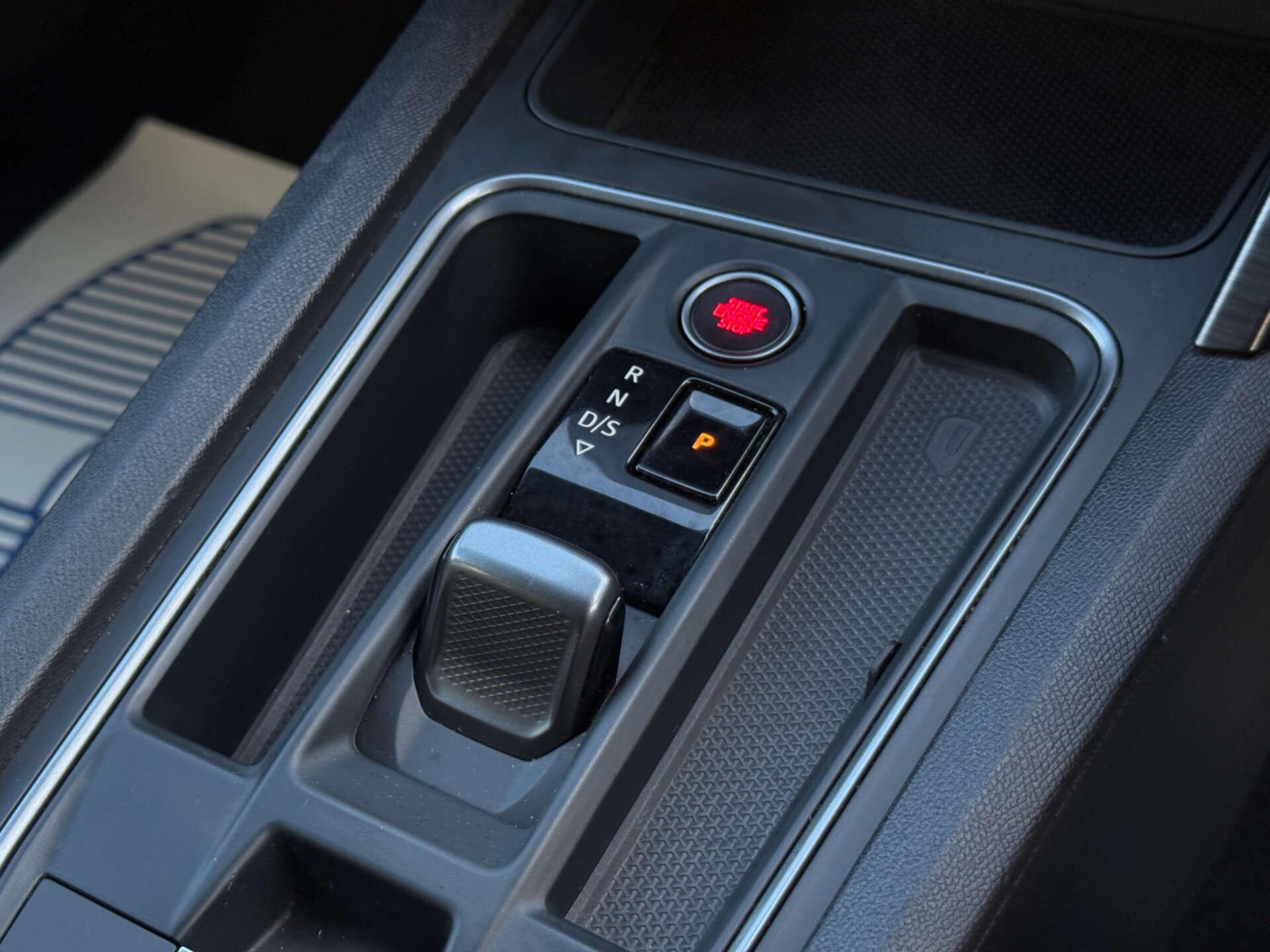 Cupra Leon view 53