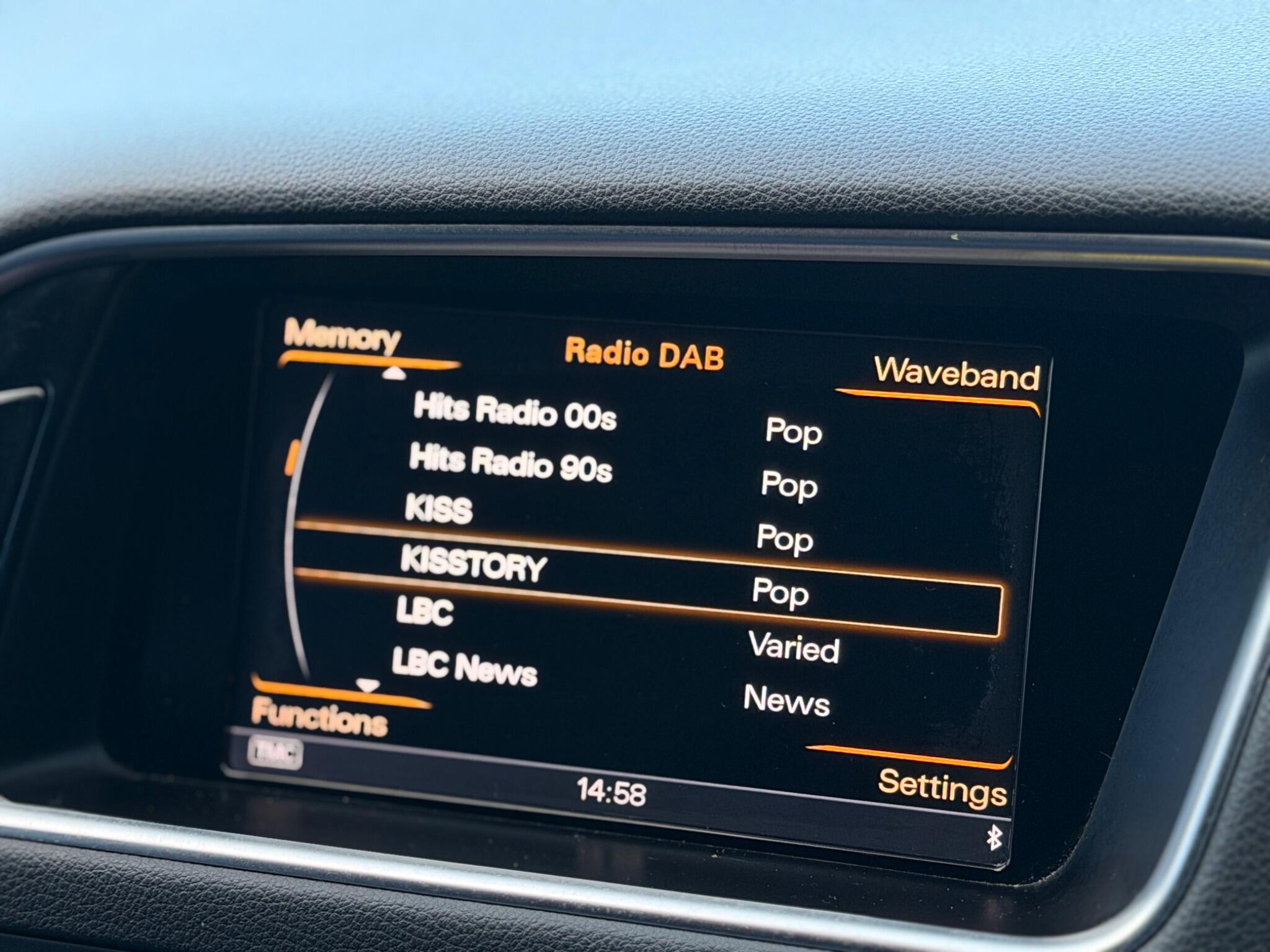 Audi Q5 view 31