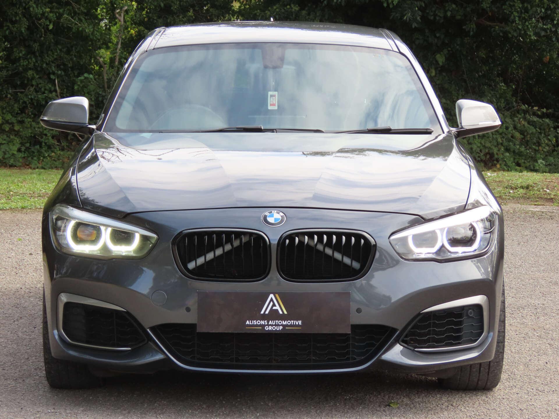 BMW 1 Series view 3