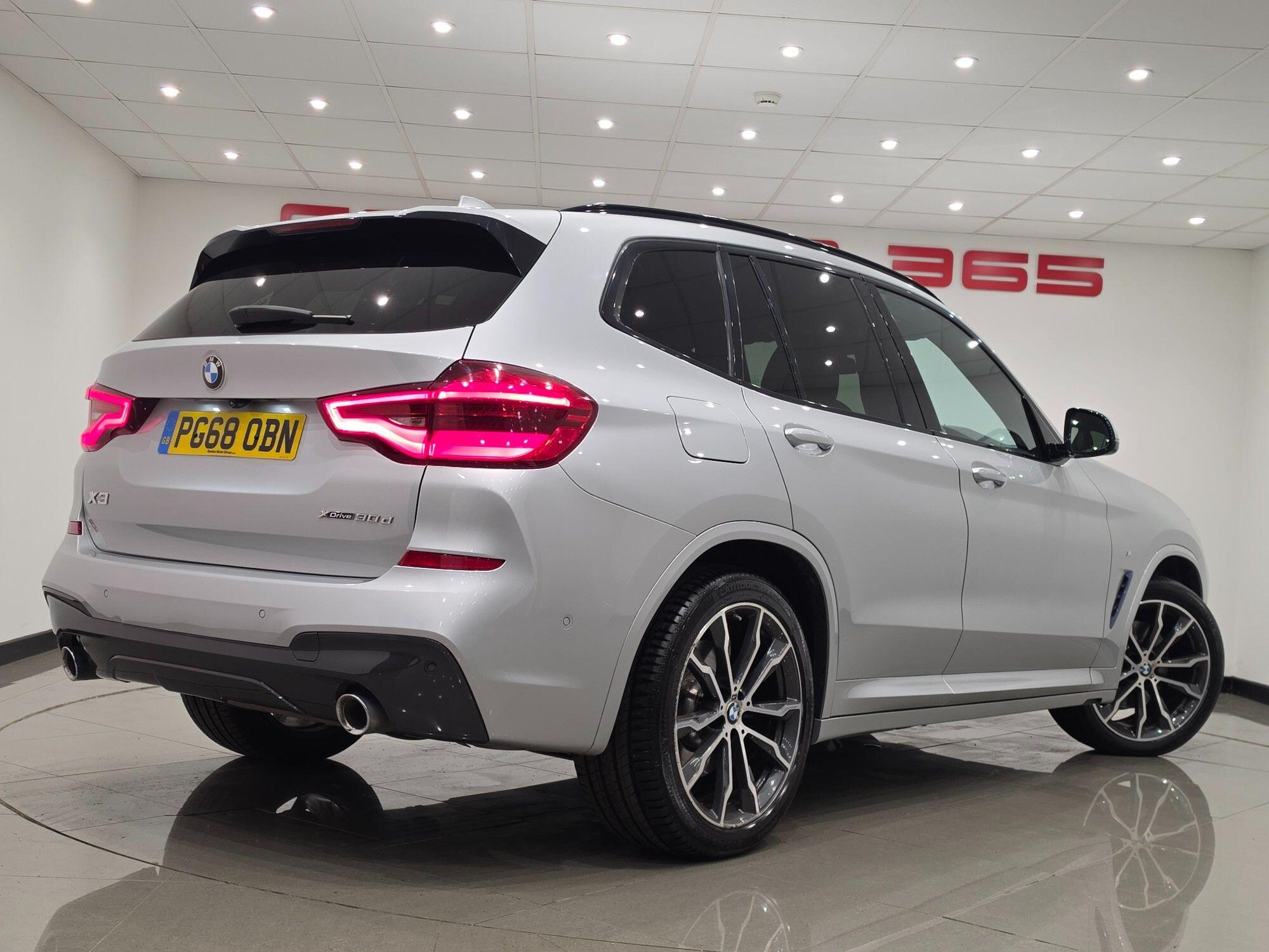 BMW X3 view 9