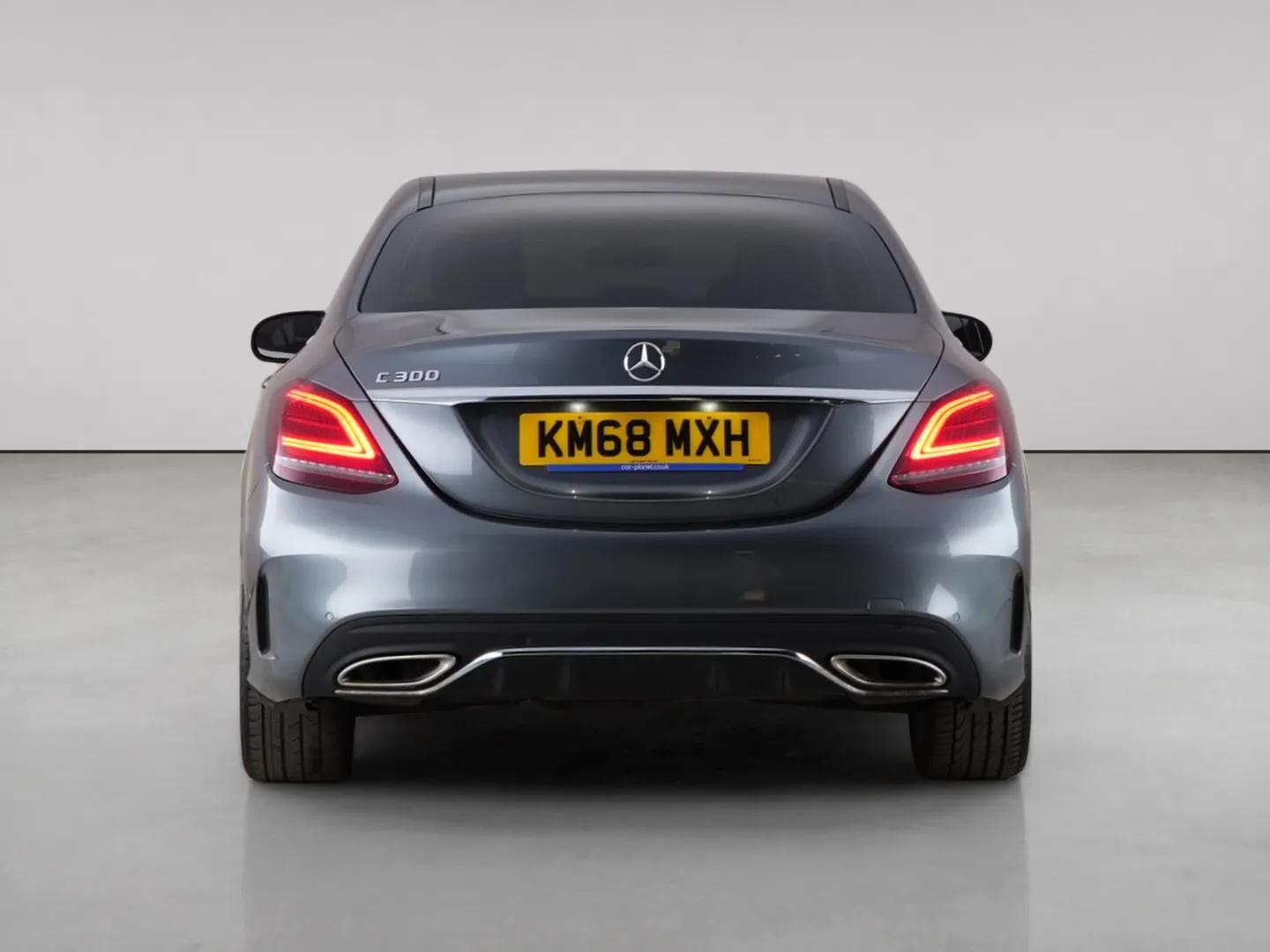 Mercedes-Benz C-Class view 7