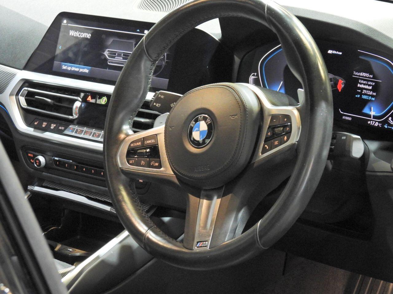 BMW 3 Series view 30