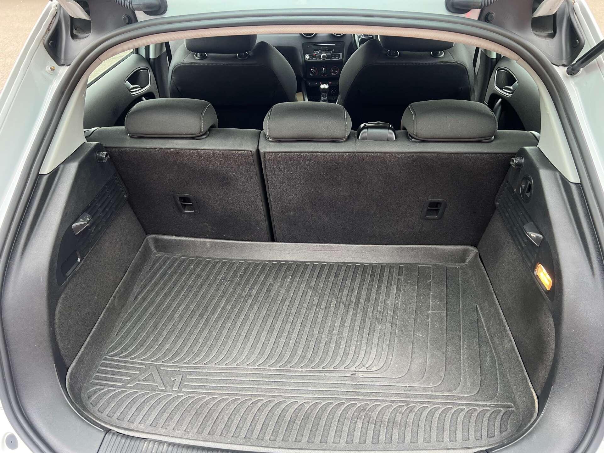 Audi A1 view 56