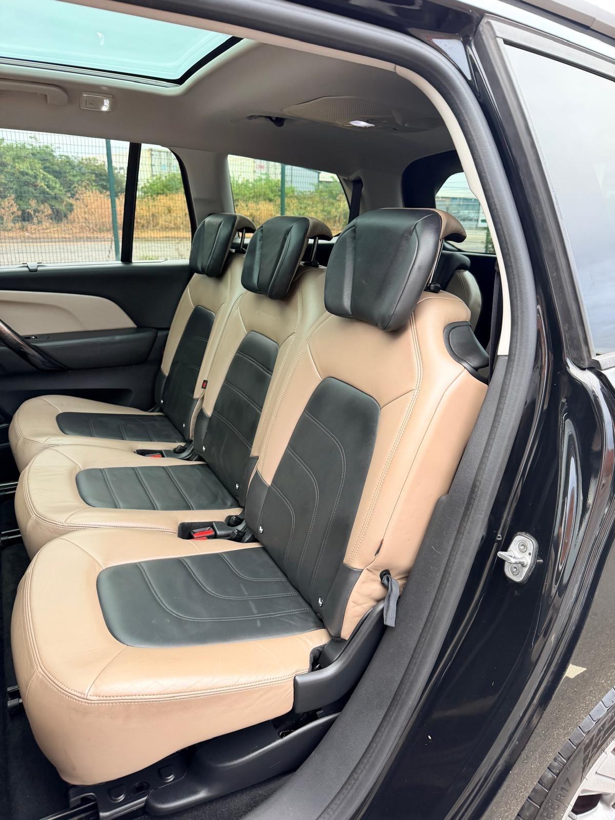 Citroen Grand C4 Picasso view 32