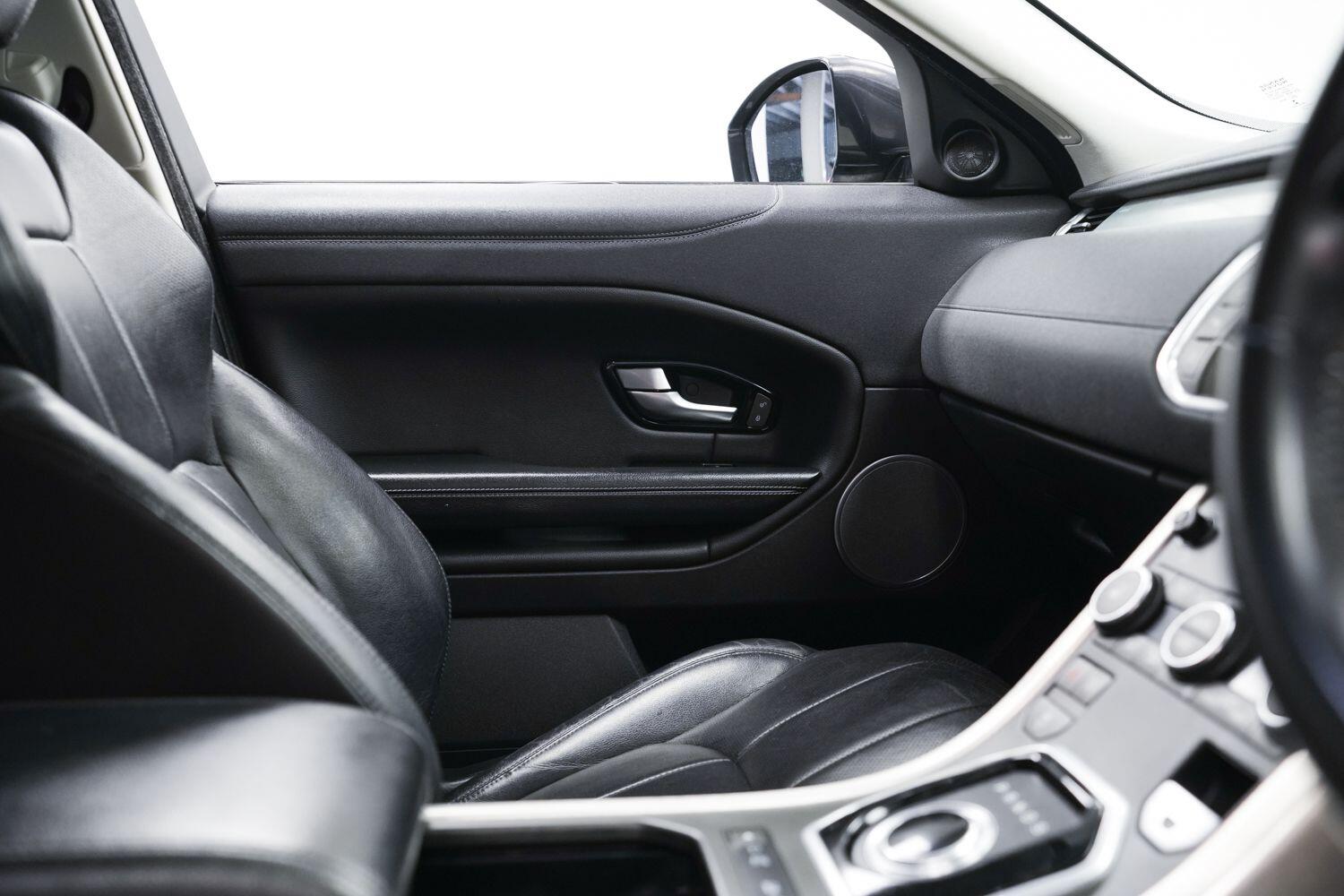 Land Rover Range Rover Evoque view 10