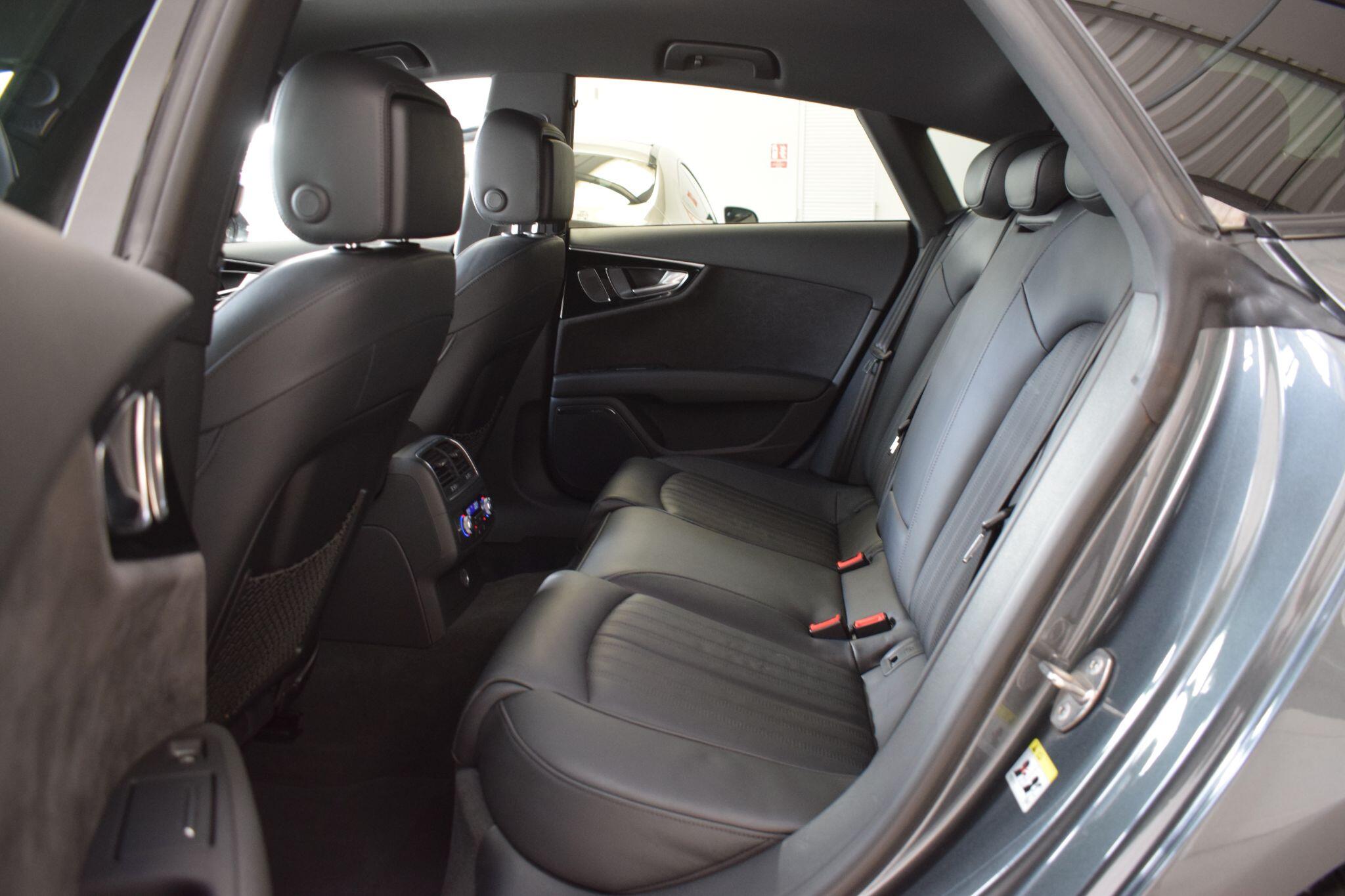 Audi A7 view 25
