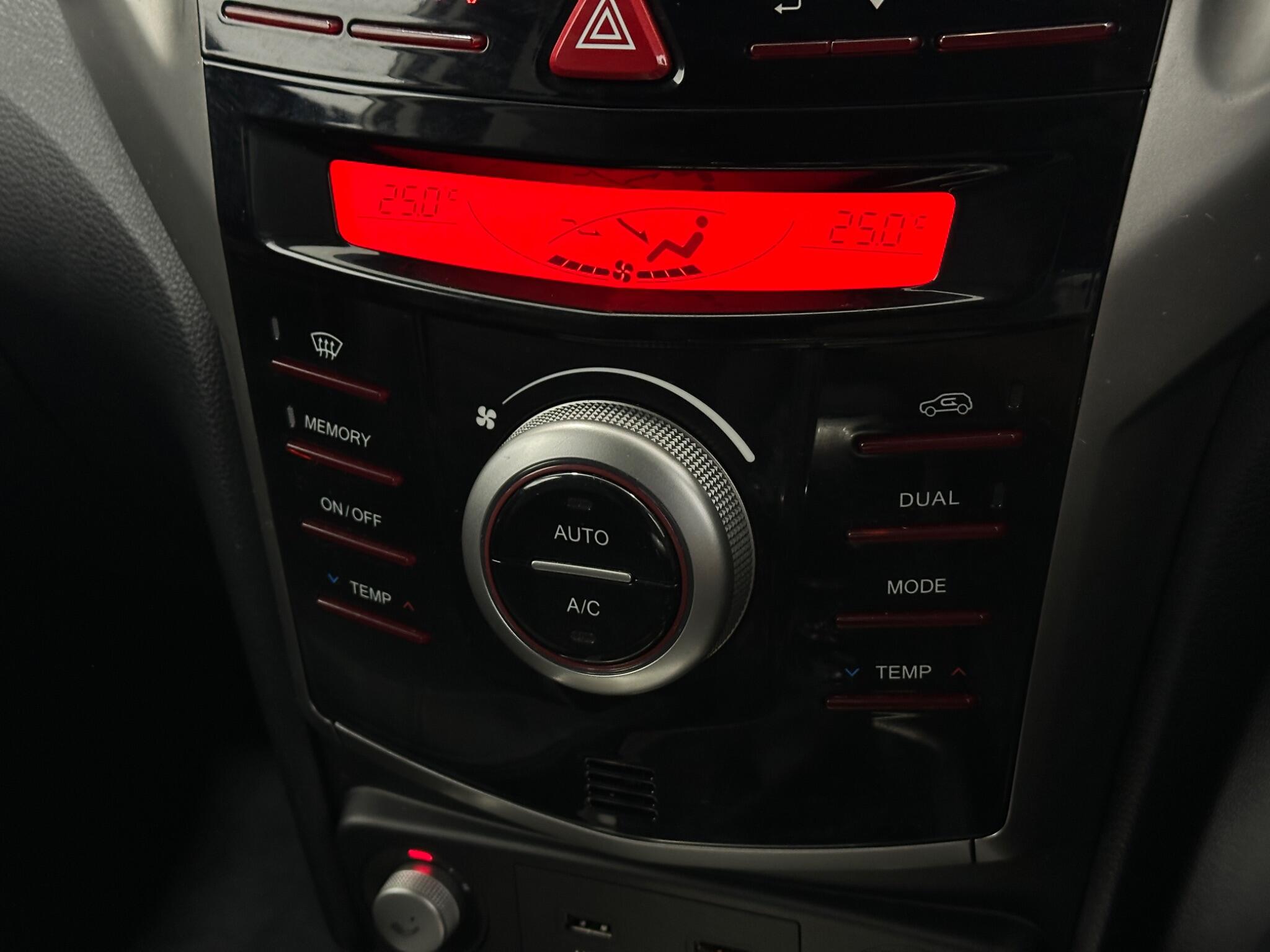 KGM Tivoli view 21