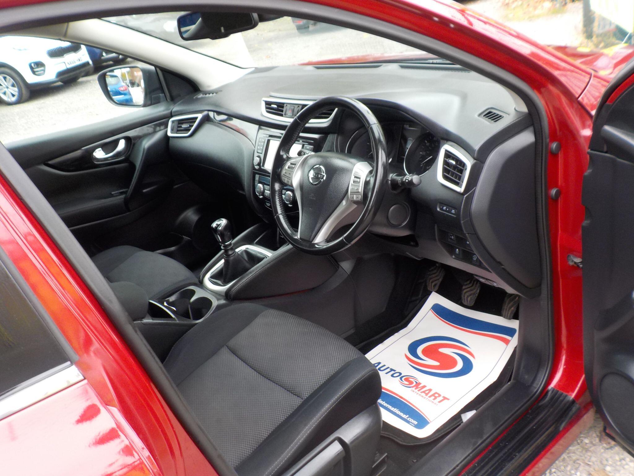Nissan Qashqai 1.5 dCi n-tec 2WD Euro 6 (s/s) 5dr