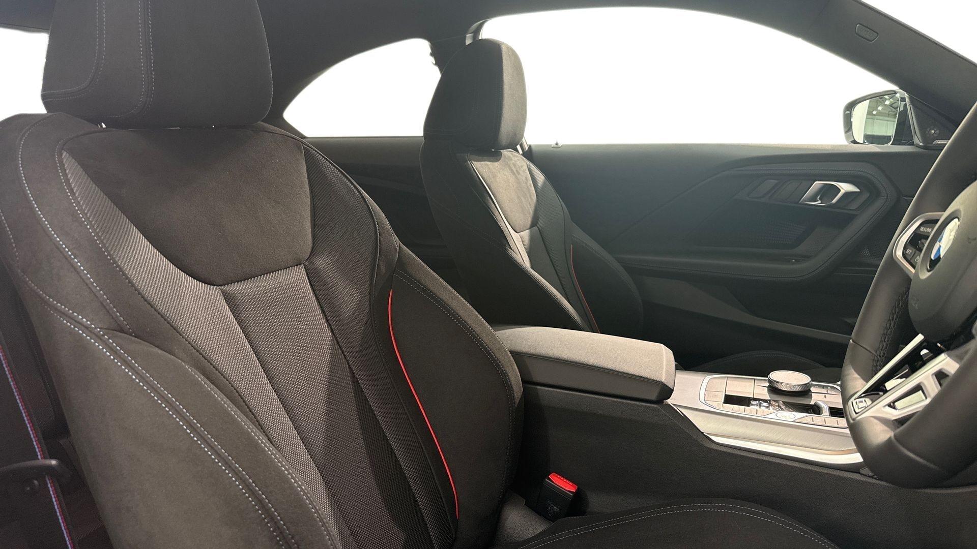 BMW 2 Series view 11