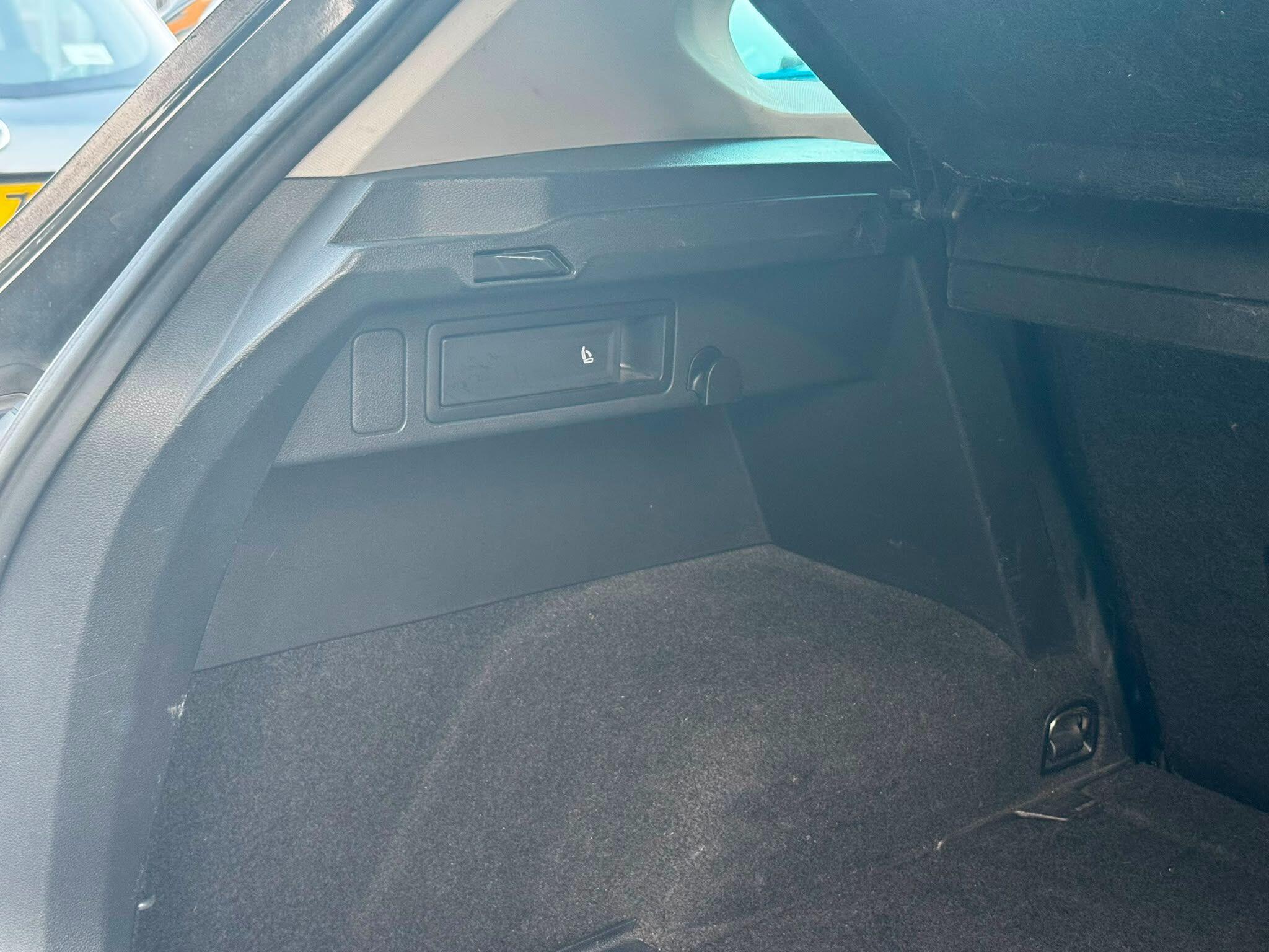 Volkswagen Tiguan view 46
