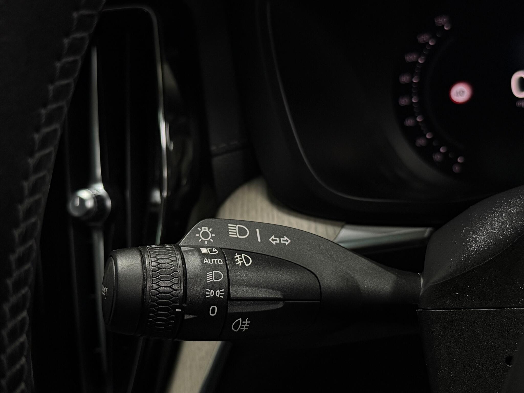 Volvo XC60 view 25