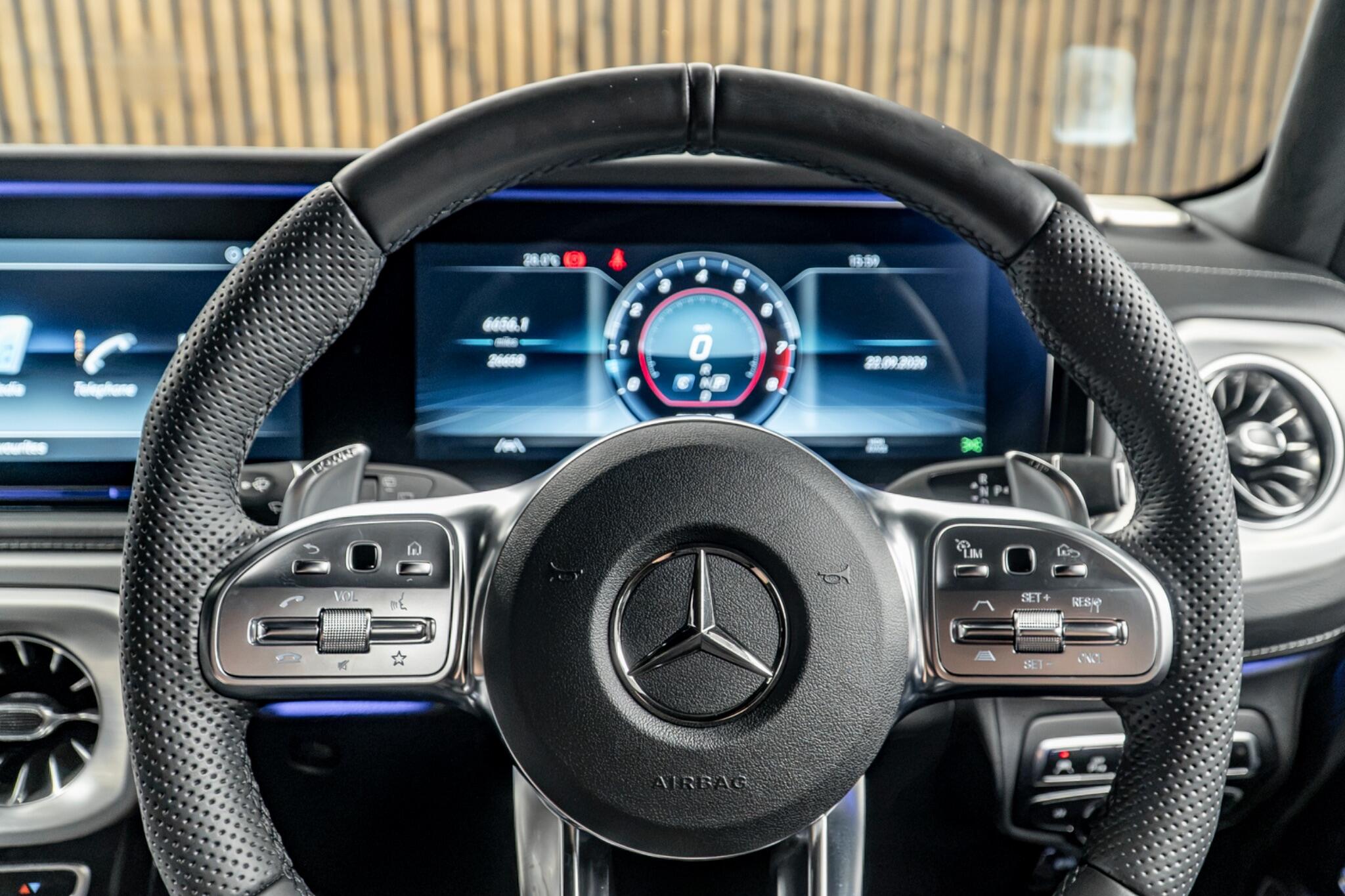 Mercedes-Benz G-Class view 33