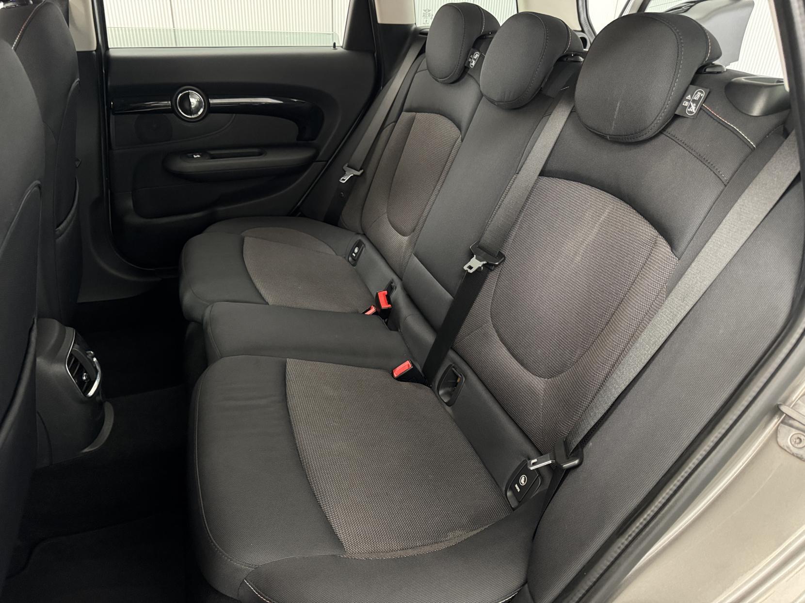 Mini Clubman view 66