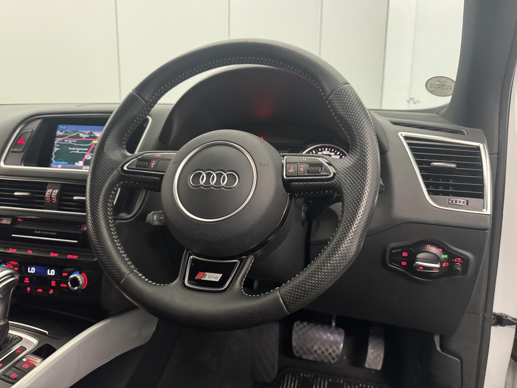 Audi Q5 view 55