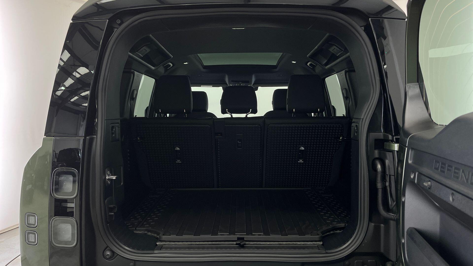 Land Rover Defender view 13