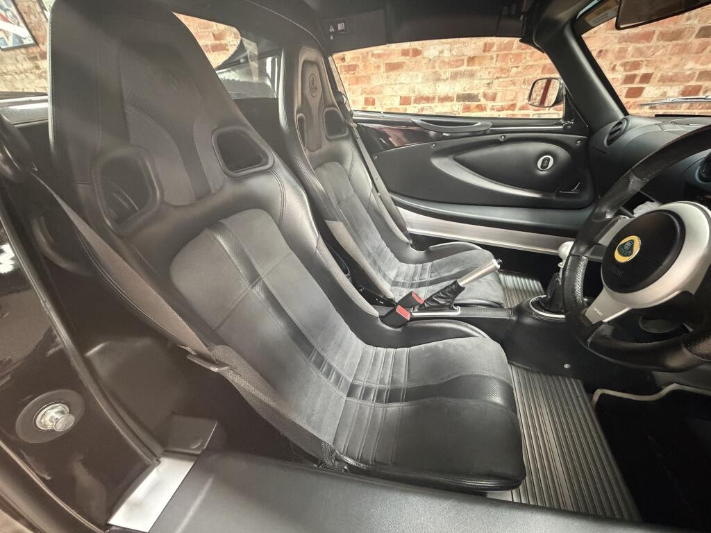 Lotus Elise view 20