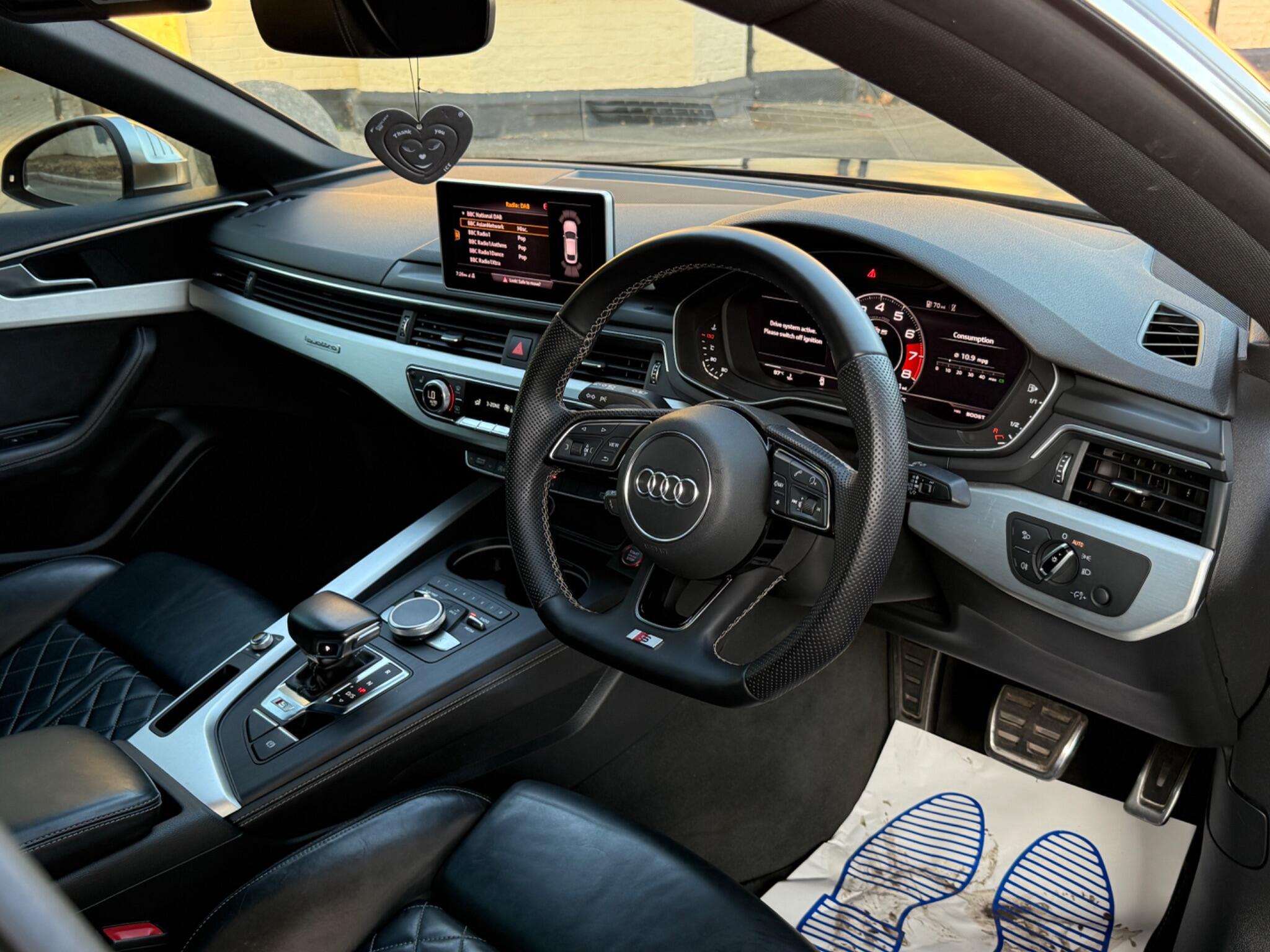 Audi S5 - Image 32