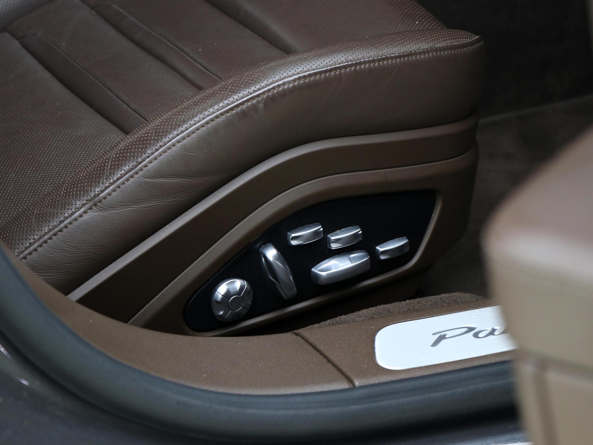 Porsche Panamera view 33