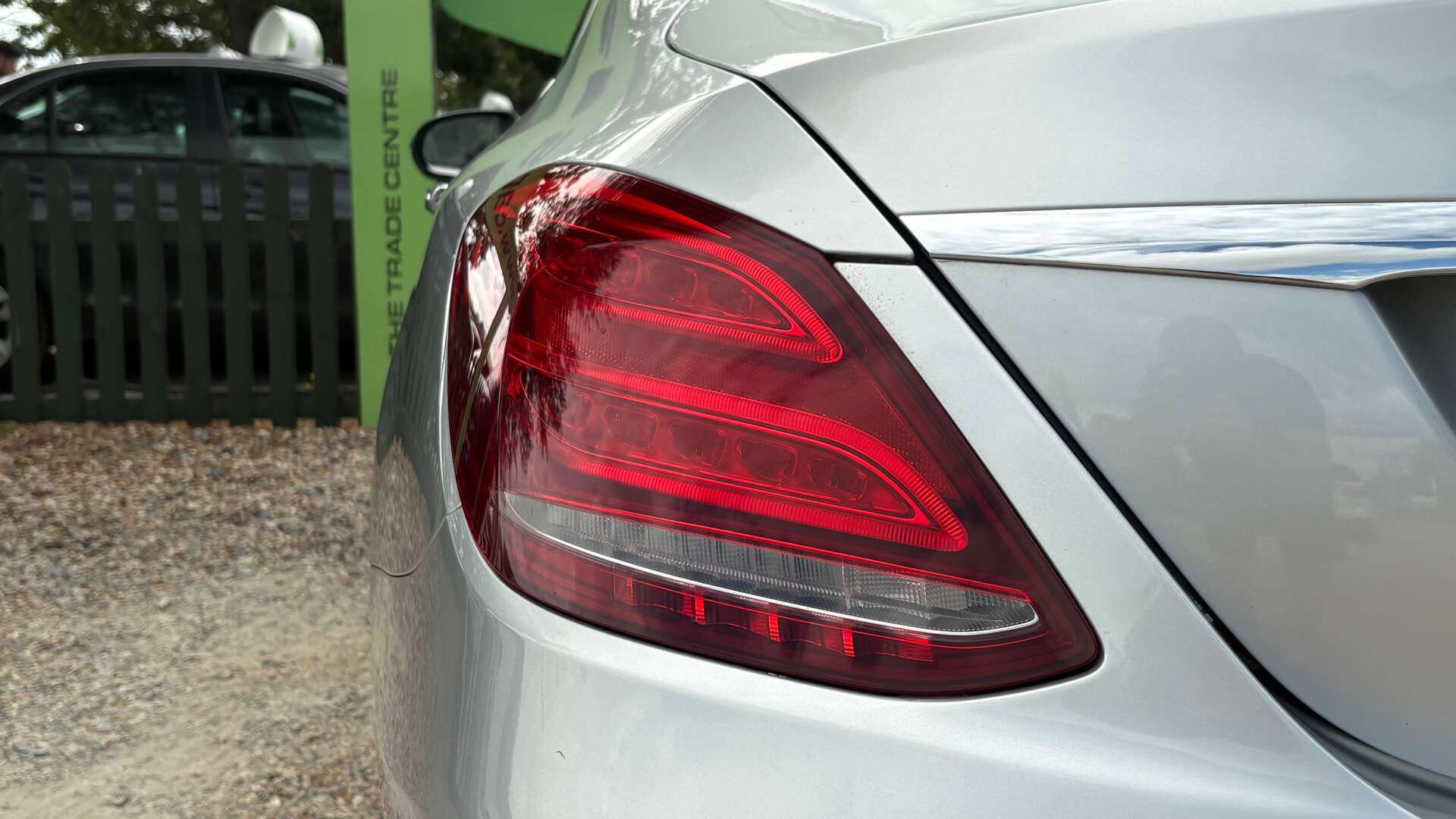 Mercedes-Benz C-Class view 53